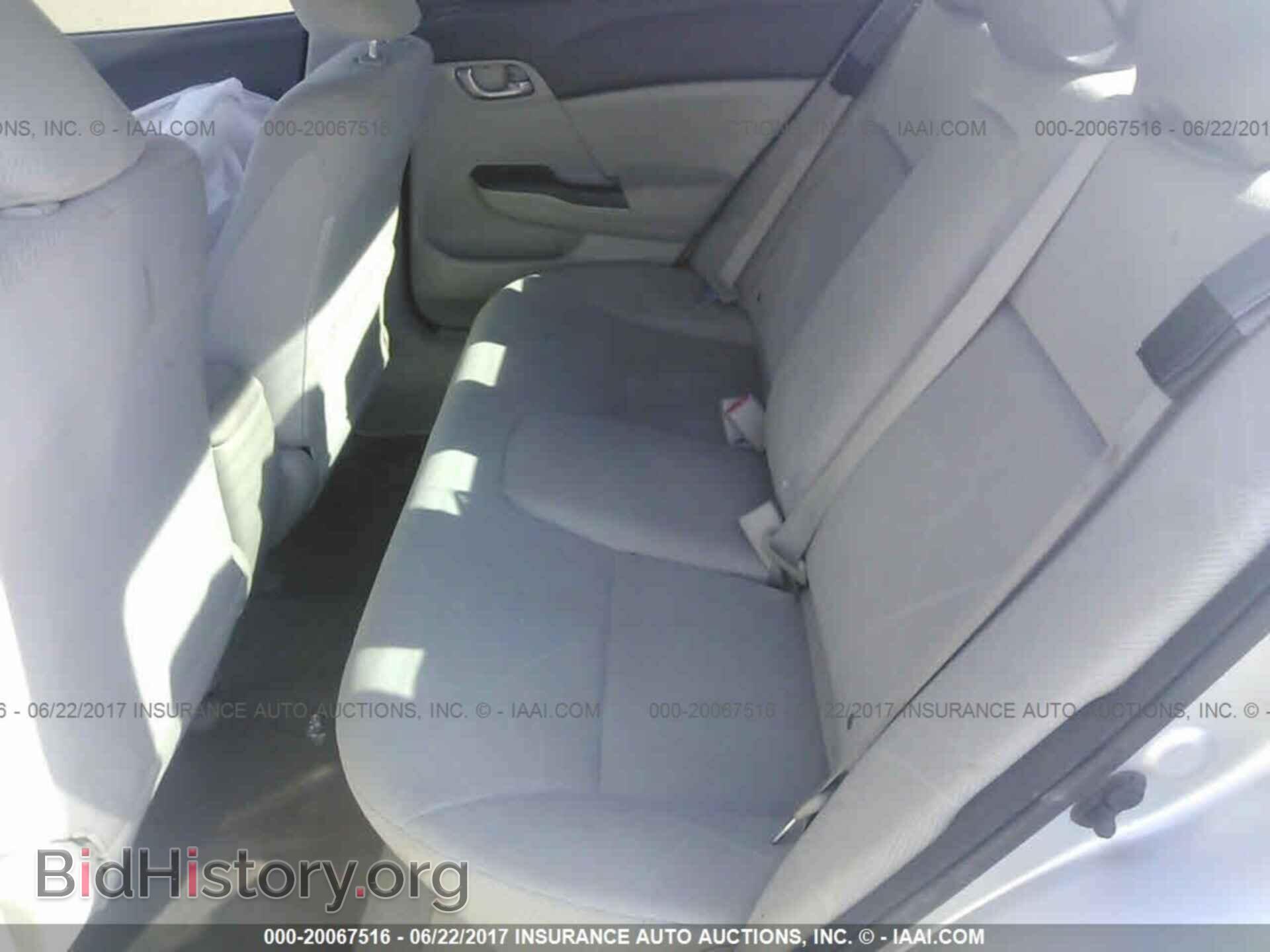 2012 Honda Civic - VIN: 19XFB2F57CE327249 - Photo 8
