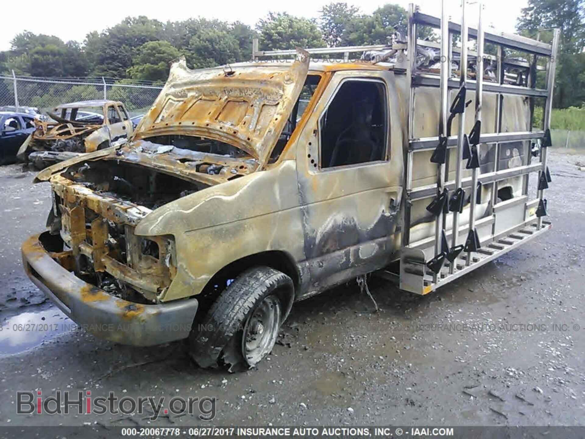 2011 Ford Econoline - VIN: 1FTNE2EW0BDA65667 - Photo 2