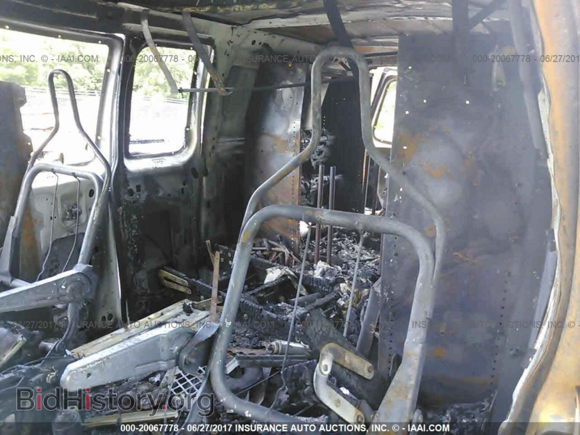2011 Ford Econoline - VIN: 1FTNE2EW0BDA65667 - Photo 8