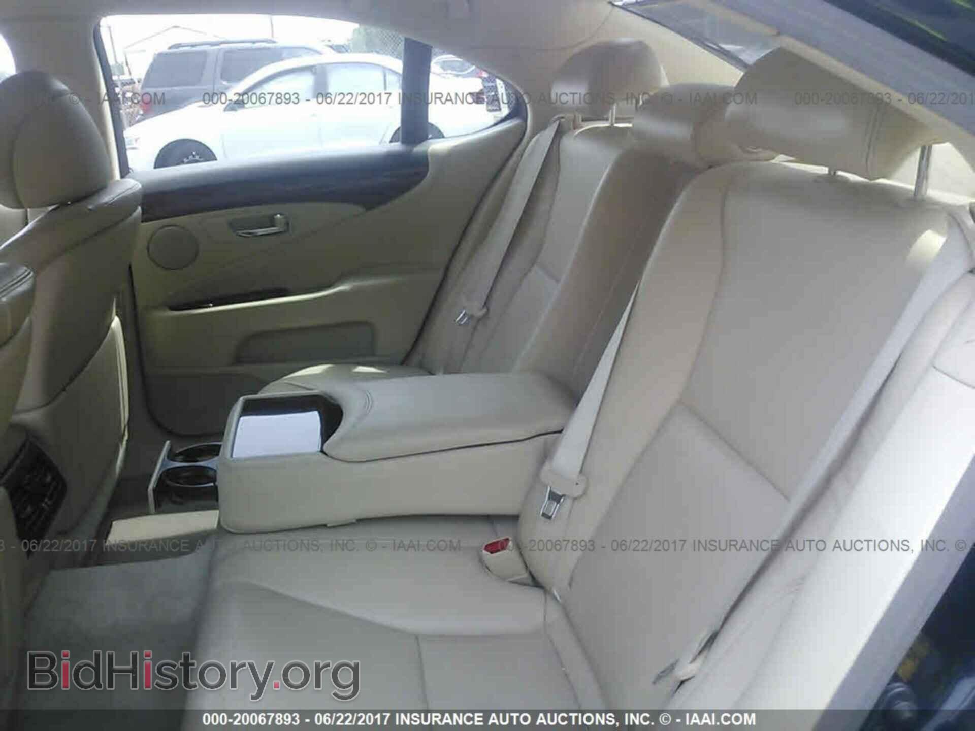 2011 Lexus Ls - VIN: JTHCL5EF8B5011119 - Photo 8
