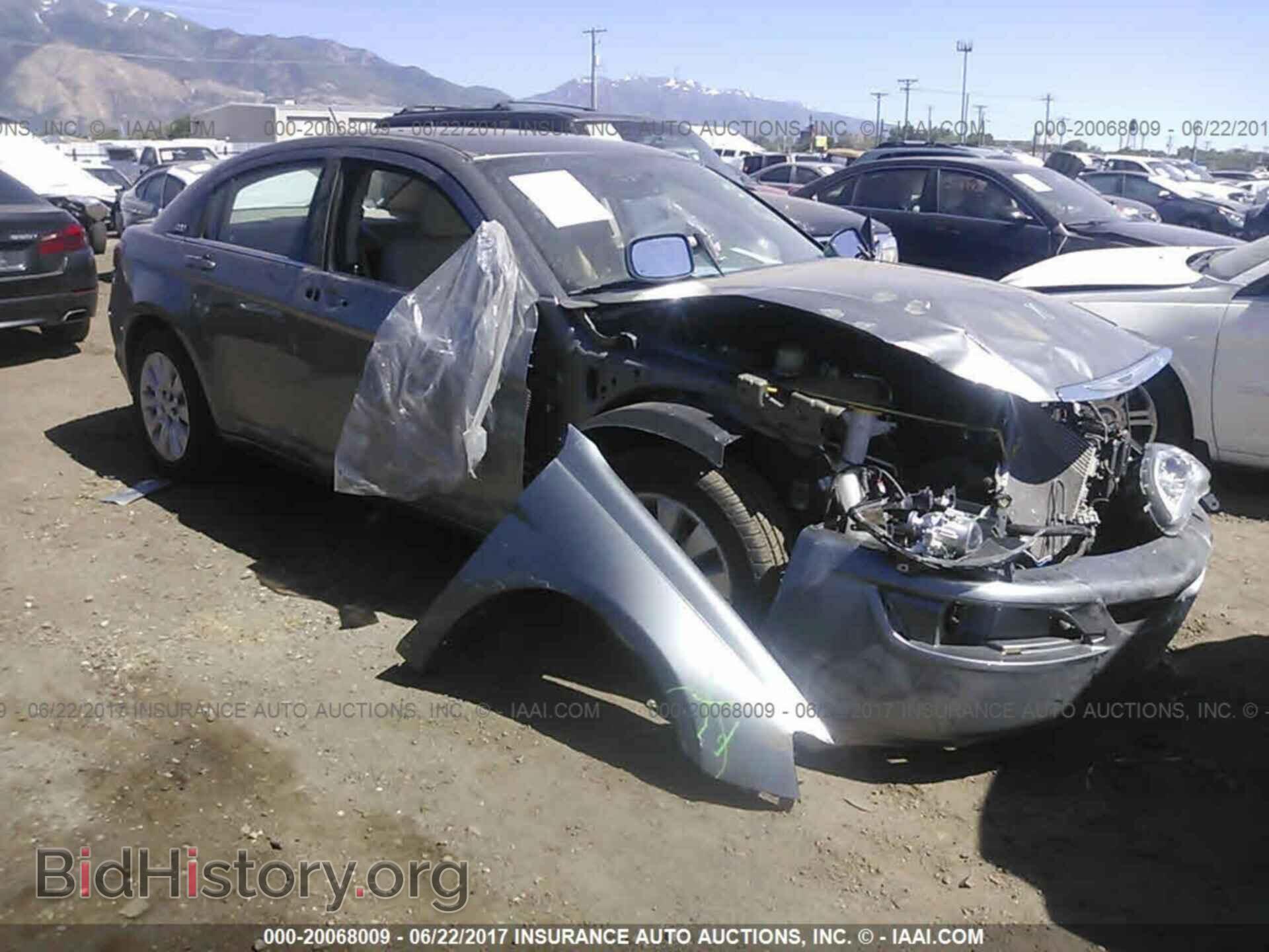 Photo 1C3CCBAG1DN736714 - Chrysler 200 2013