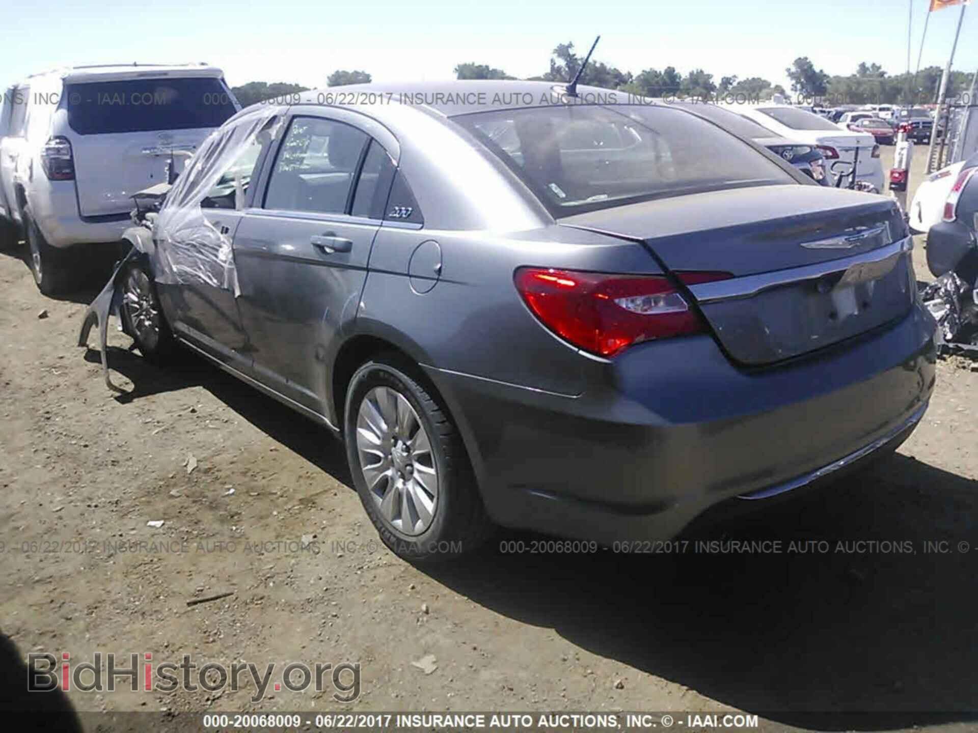 2013 Chrysler 200 - VIN: 1C3CCBAG1DN736714 - Photo 3