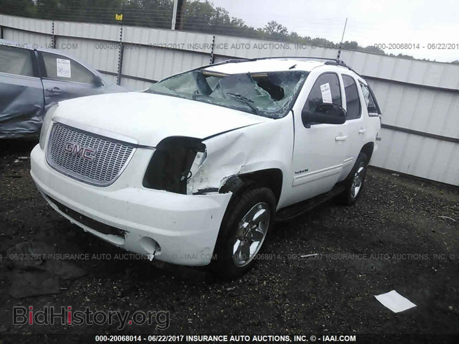 2012 Gmc Yukon - VIN: 1GKS1AE07CR220809 - Фото 2