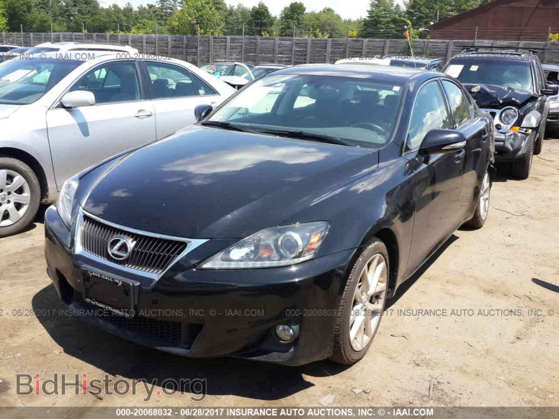2011 Lexus Is - VIN: JTHCF5C25B5047793 - Фото 2