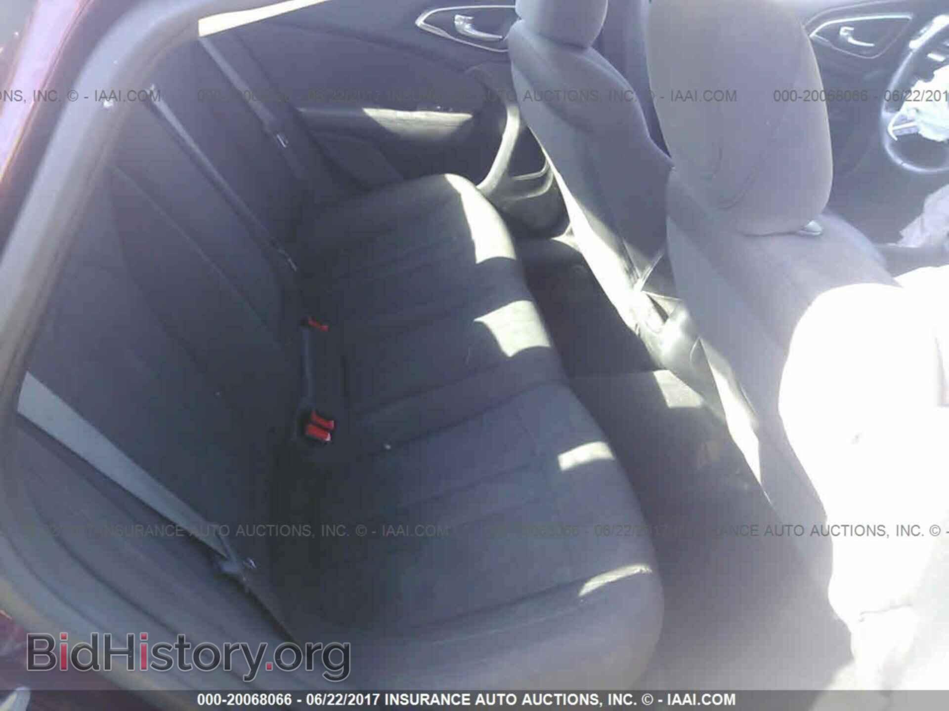 2015 Chrysler 200 - VIN: 1C3CCCAB4FN674335 - Фото 8