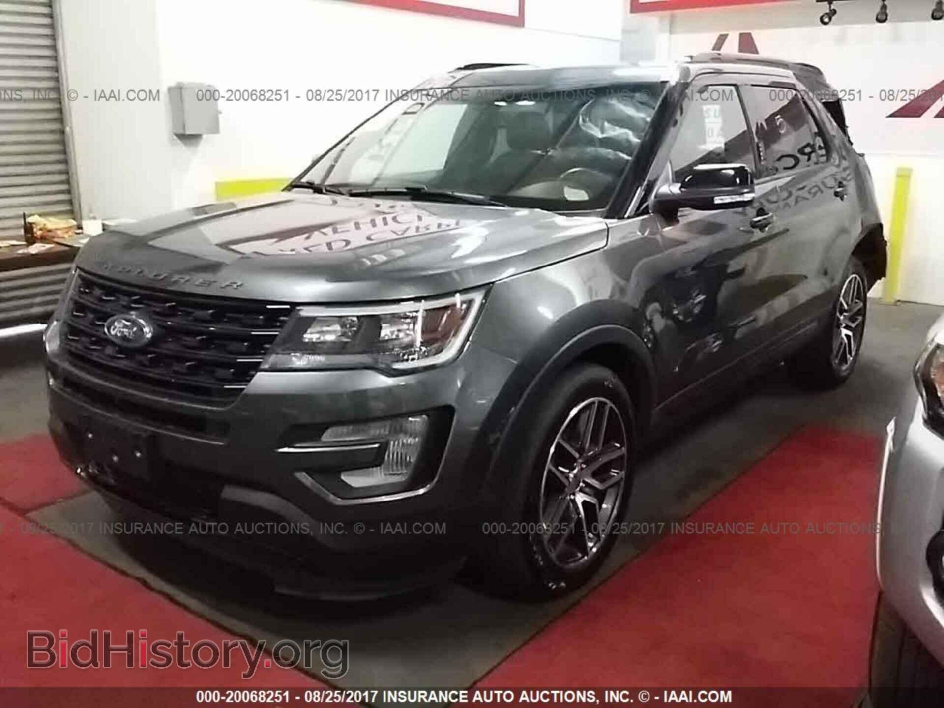 2017 Ford Explorer - VIN: 1FM5K8GT3HGA16335 - Photo 2