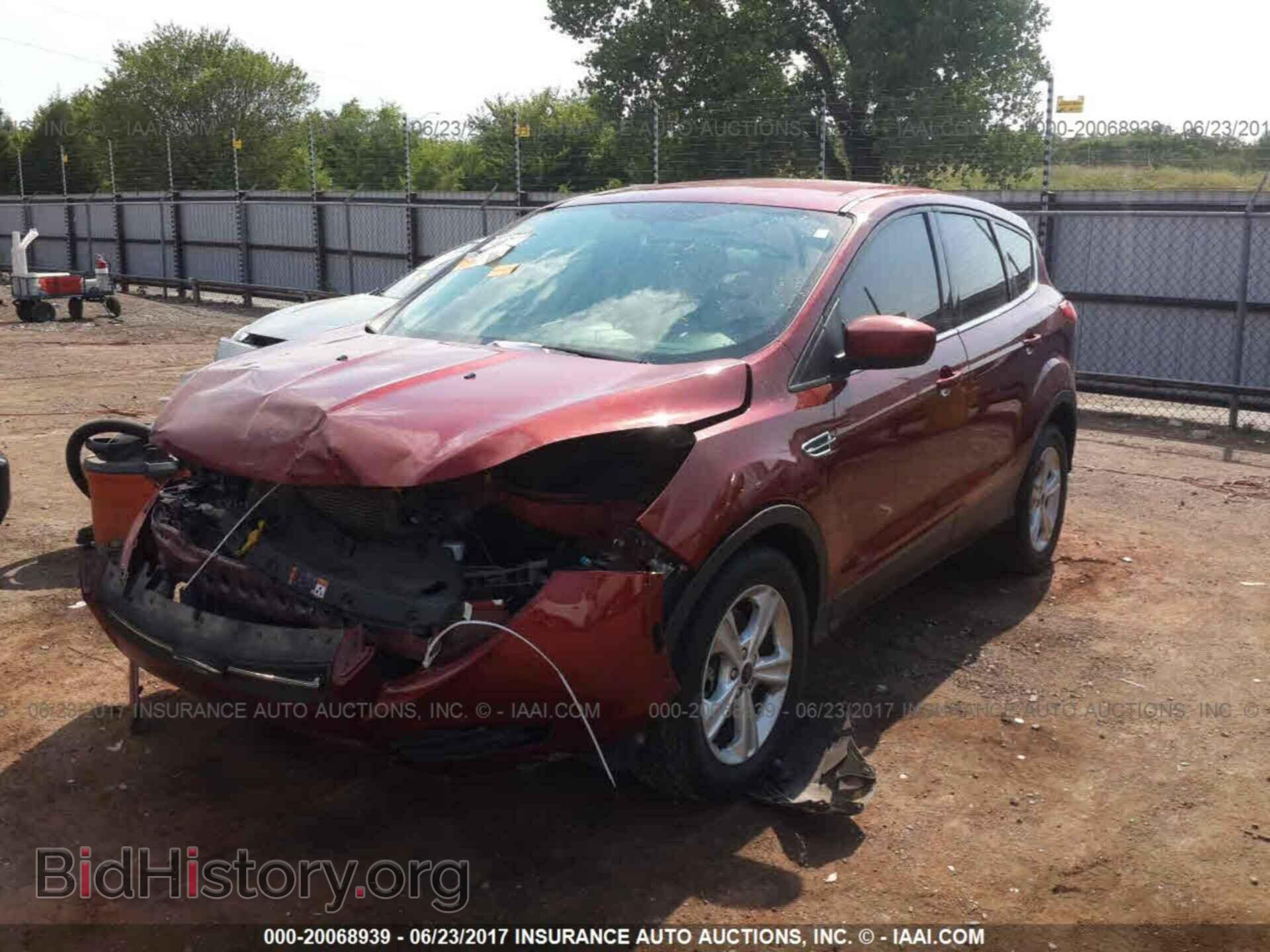 2014 Ford Escape - VIN: 1FMCU0G95EUC76613 - Photo 2