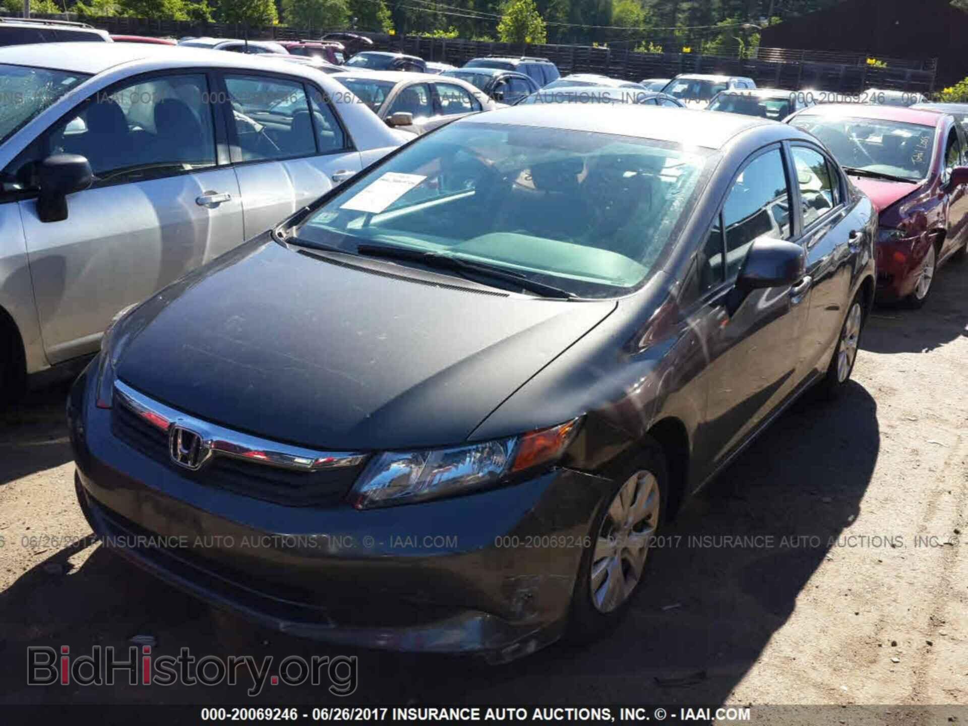 2012 Honda Civic - VIN: 2HGFB2F50CH575591 - Фото 2