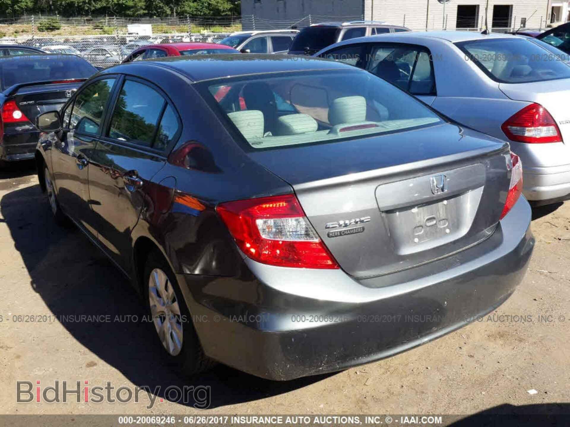 2012 Honda Civic - VIN: 2HGFB2F50CH575591 - Фото 3