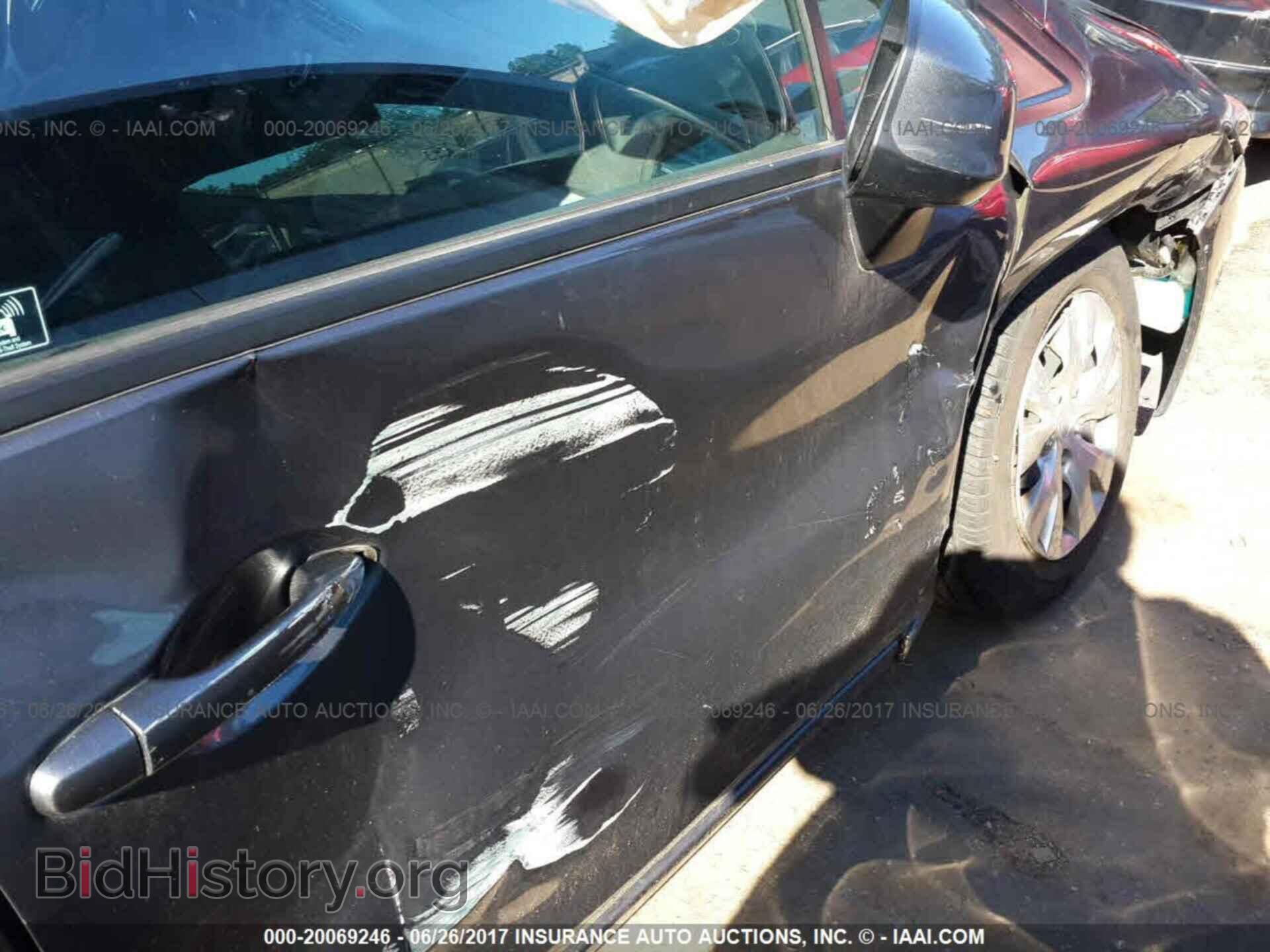 2012 Honda Civic - VIN: 2HGFB2F50CH575591 - Фото 6