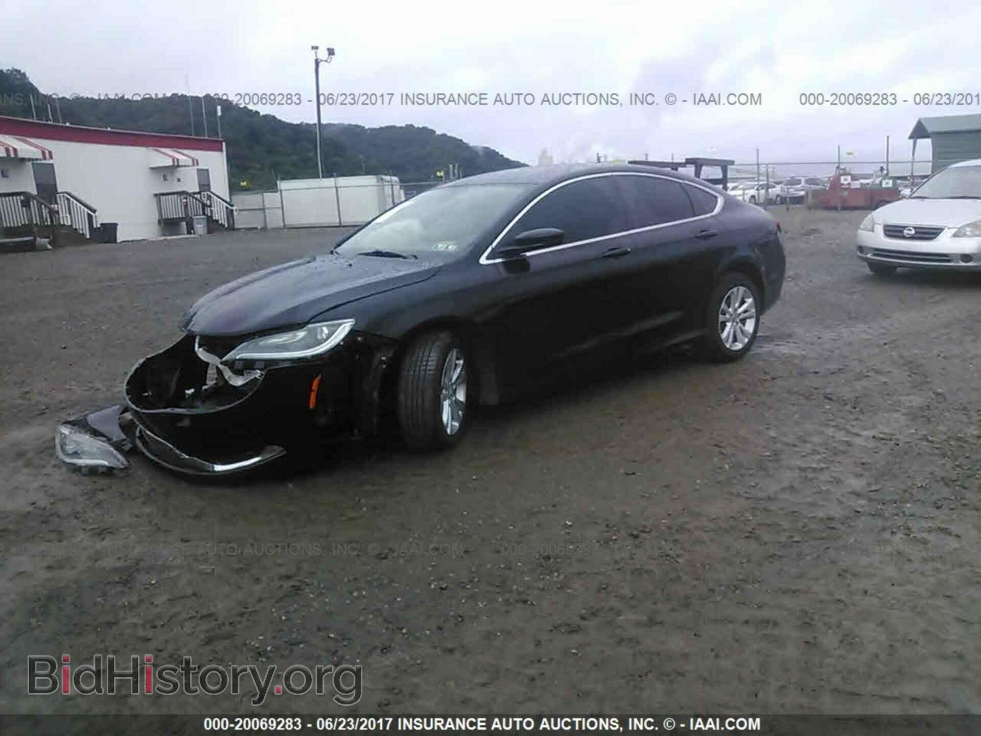 2015 Chrysler 200 - VIN: 1C3CCCAB2FN675712 - Фото 2
