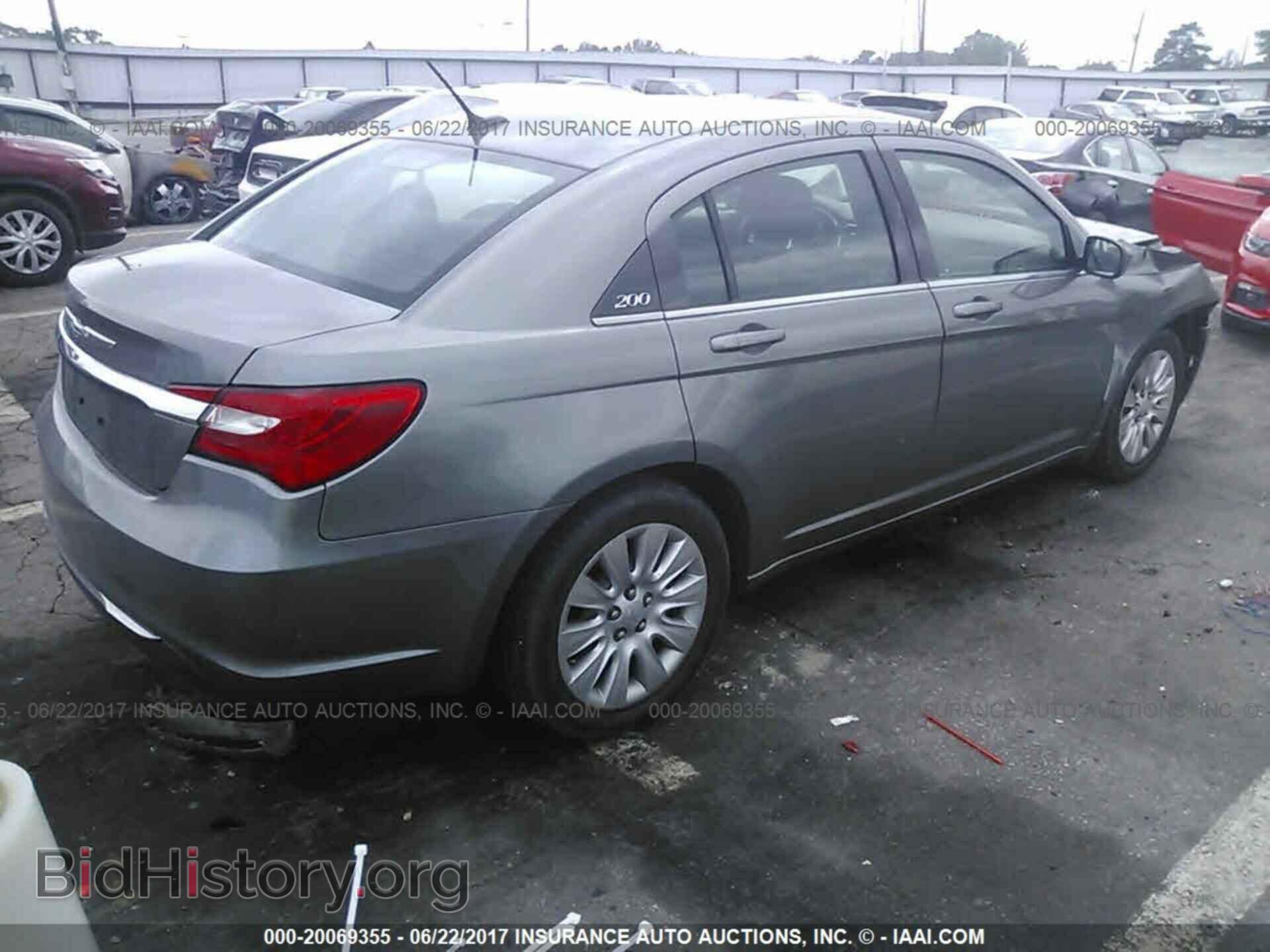 2012 Chrysler 200 - VIN: 1C3CCBAB9CN319084 - Photo 4