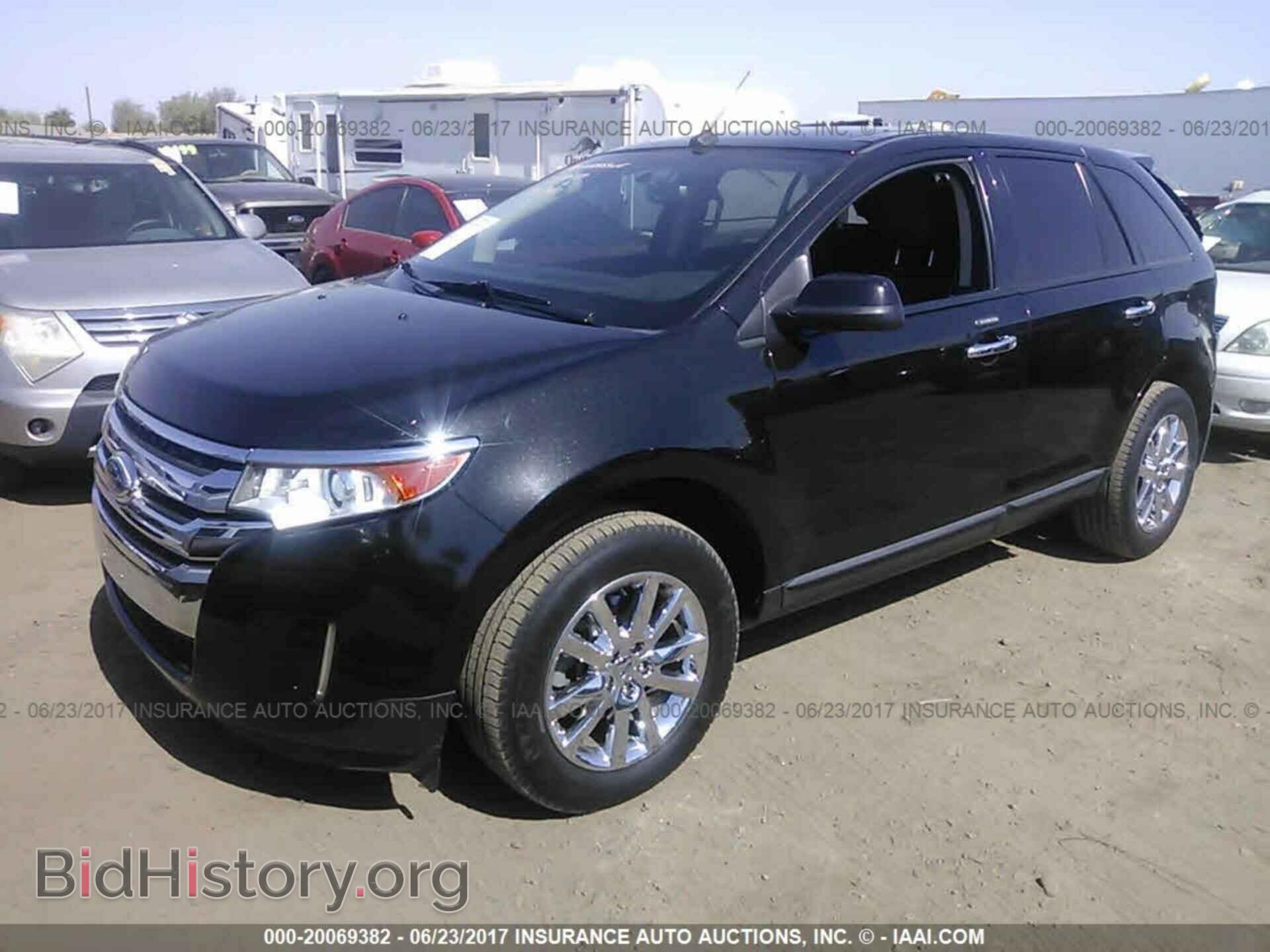 2011 Ford Edge - VIN: 2FMDK3JC1BBB18299 - Photo 2