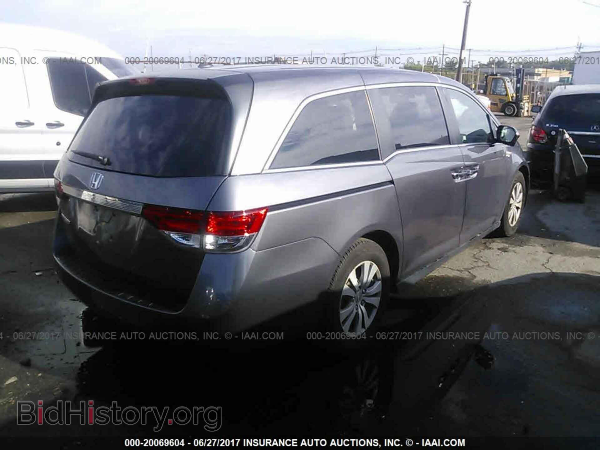 2015 Honda Odyssey - VIN: 5FNRL5H66FB048861 - Фото 4