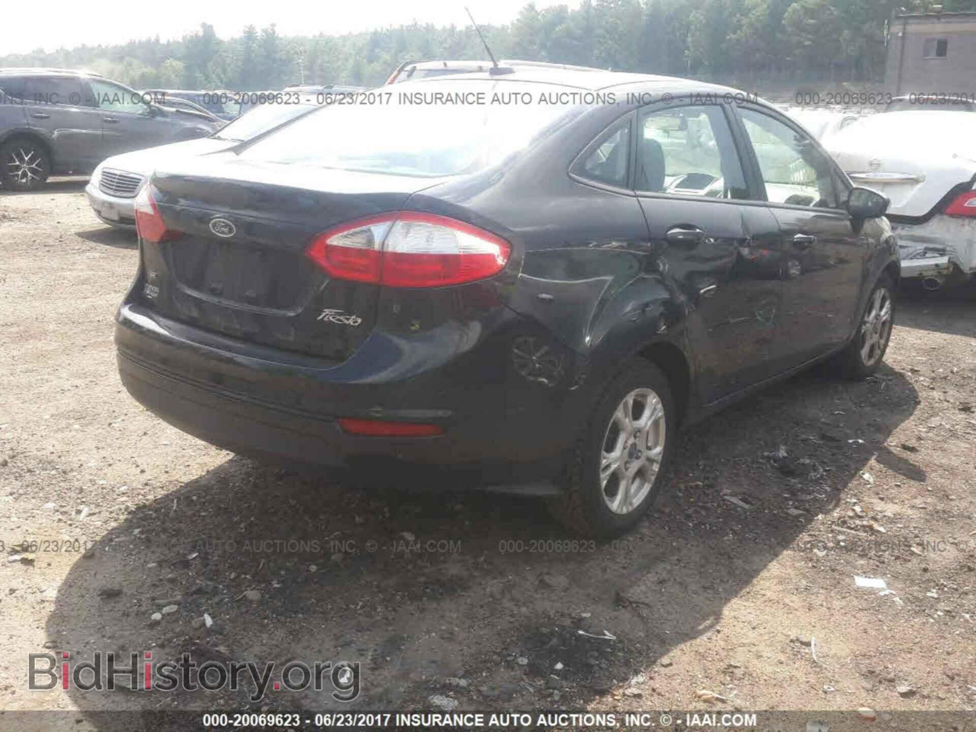 2014 Ford Fiesta - VIN: 3FADP4BJXEM142909 - Фото 4