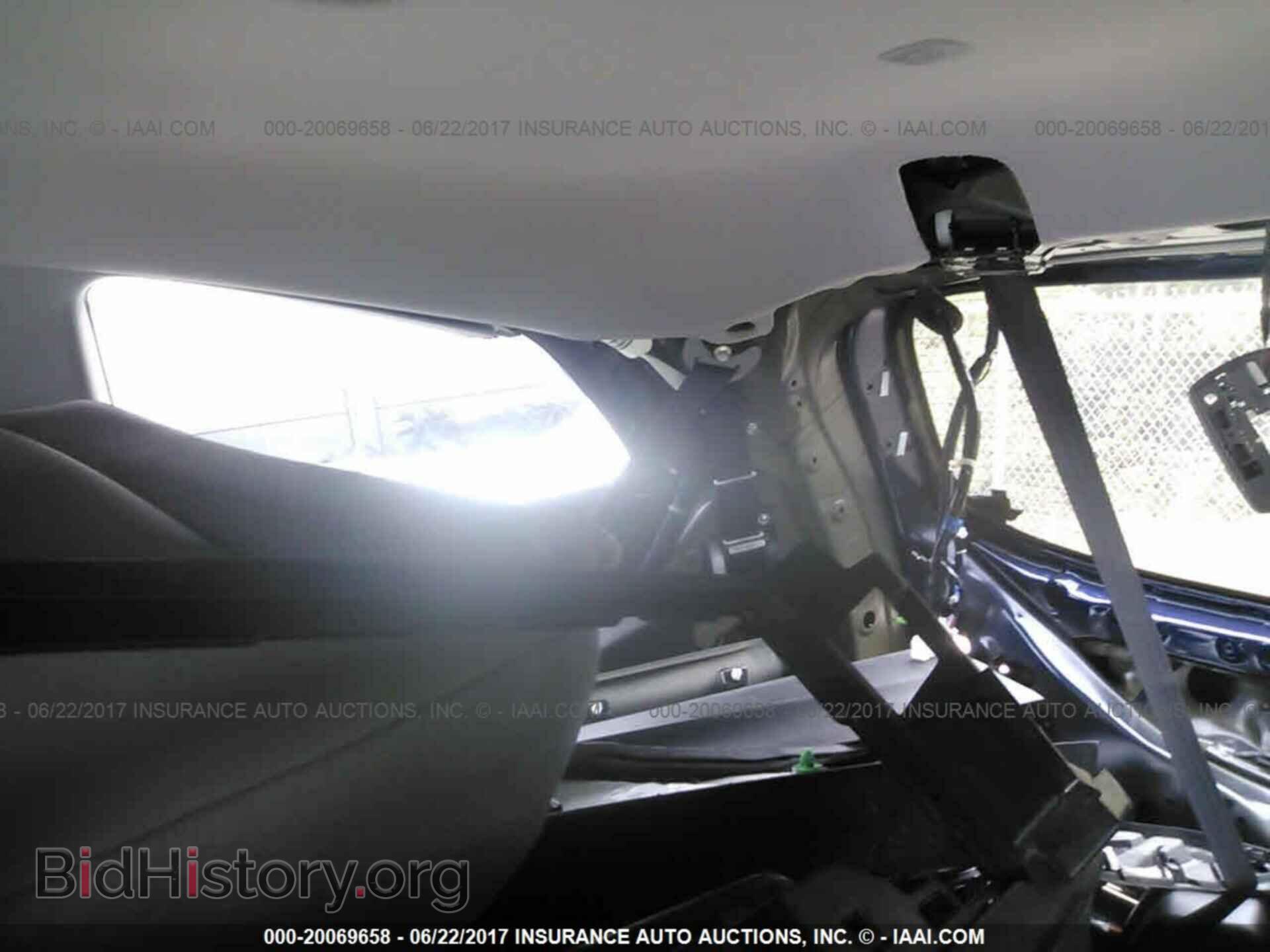 2016 Honda Pilot - VIN: 5FNYF5H53GB018826 - Photo 8