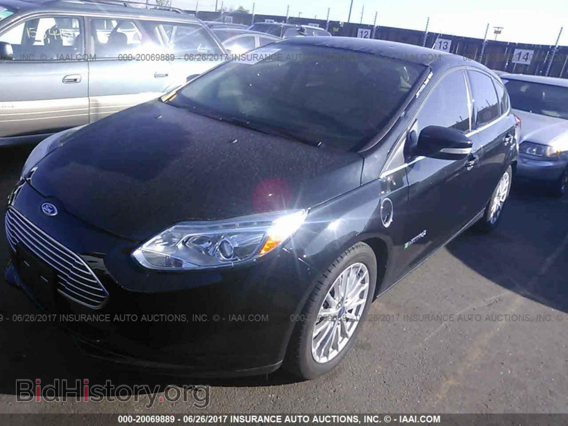 2014 Ford Focus - VIN: 1FADP3R43EL294302 - Фото 2