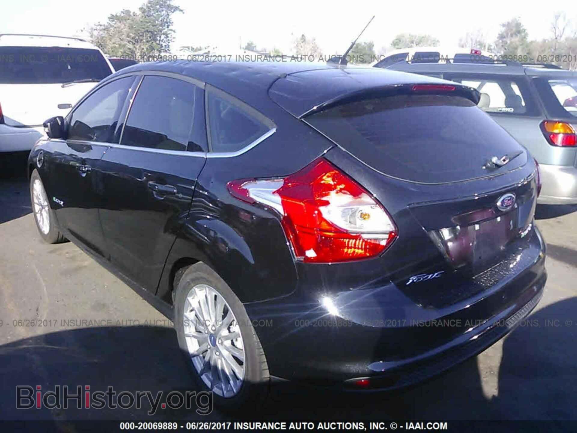 2014 Ford Focus - VIN: 1FADP3R43EL294302 - Фото 3