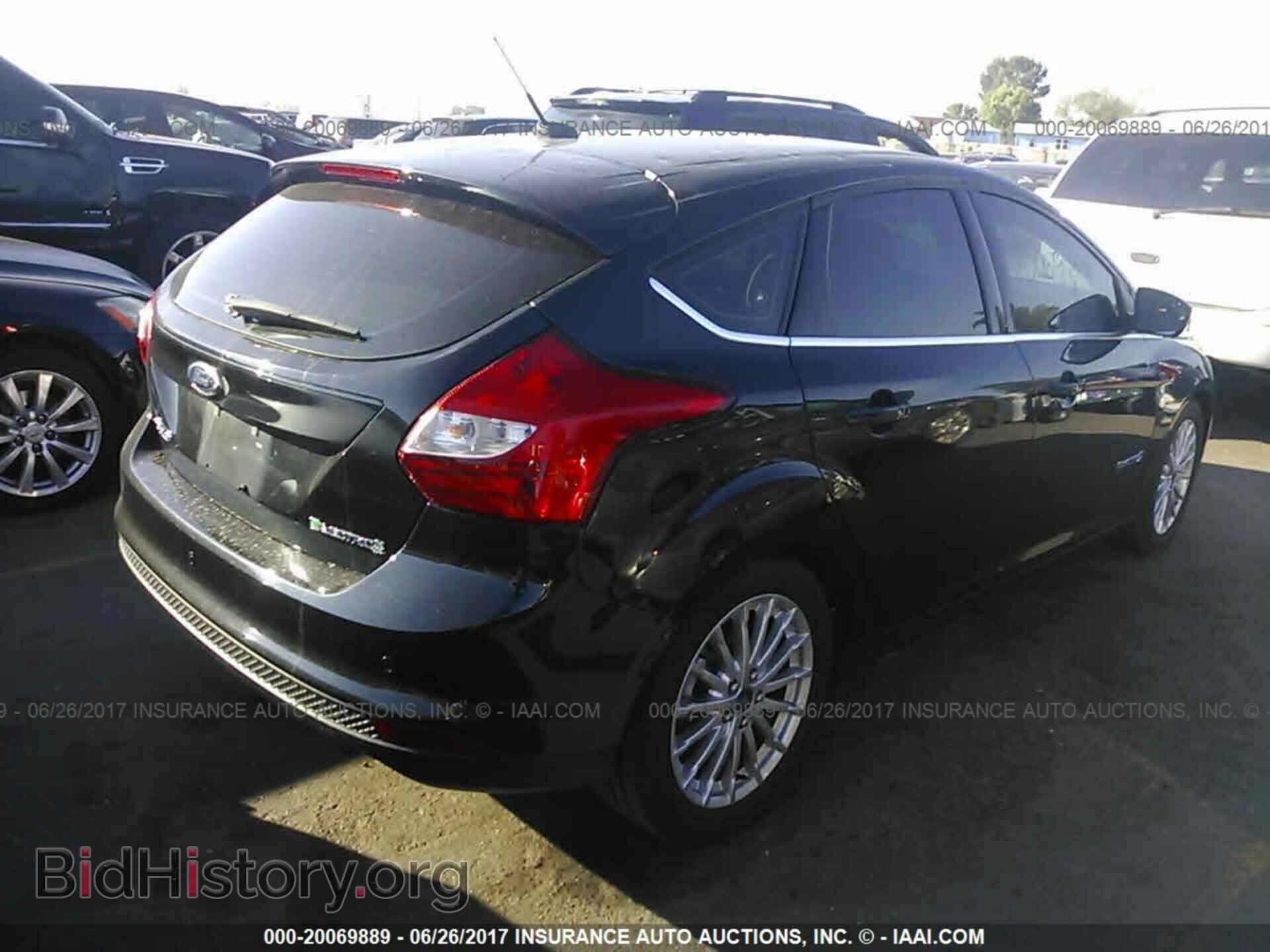 2014 Ford Focus - VIN: 1FADP3R43EL294302 - Фото 4