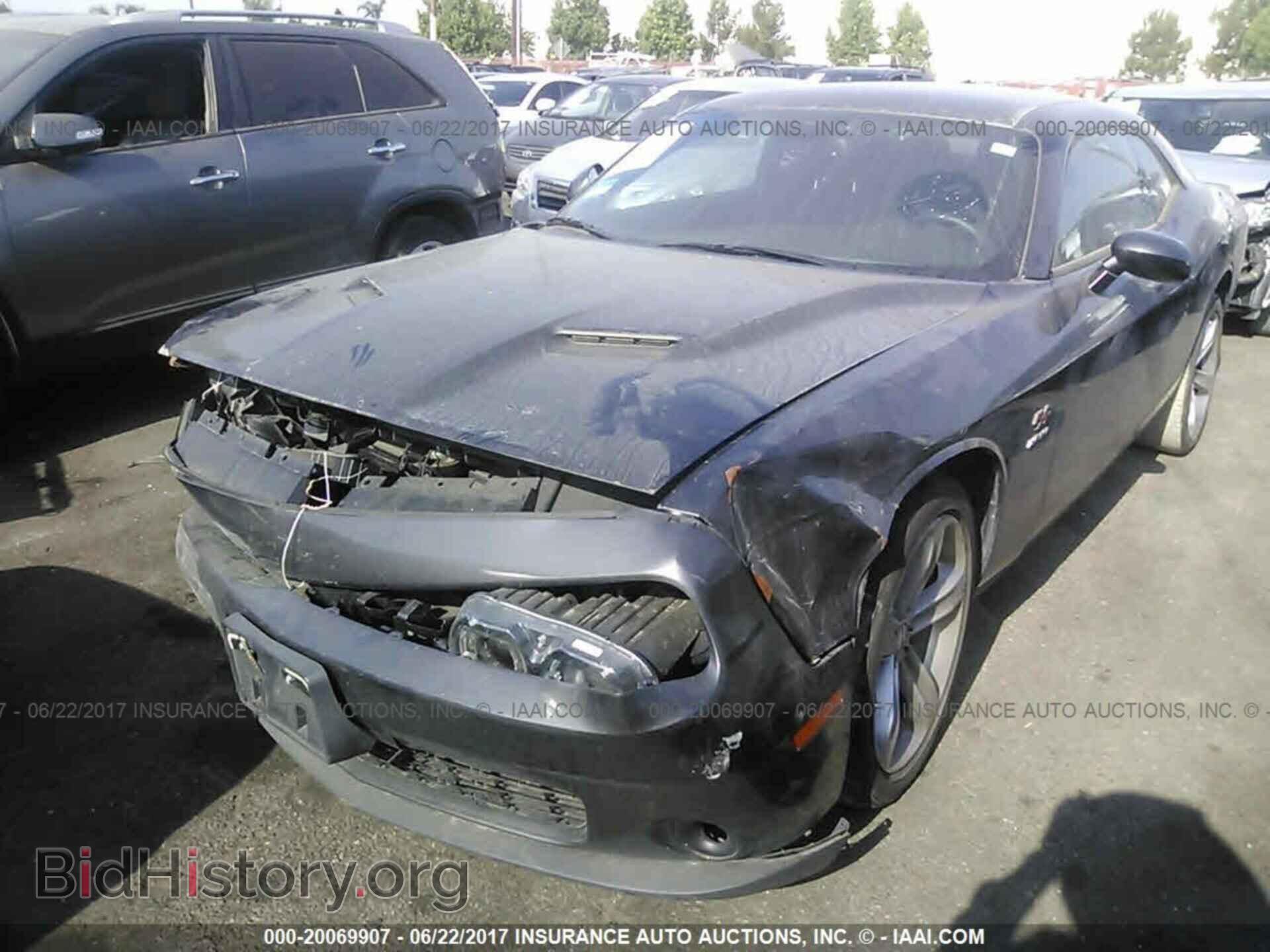 2016 Dodge Challenger - VIN: 2C3CDZBT8GH137937 - Photo 2
