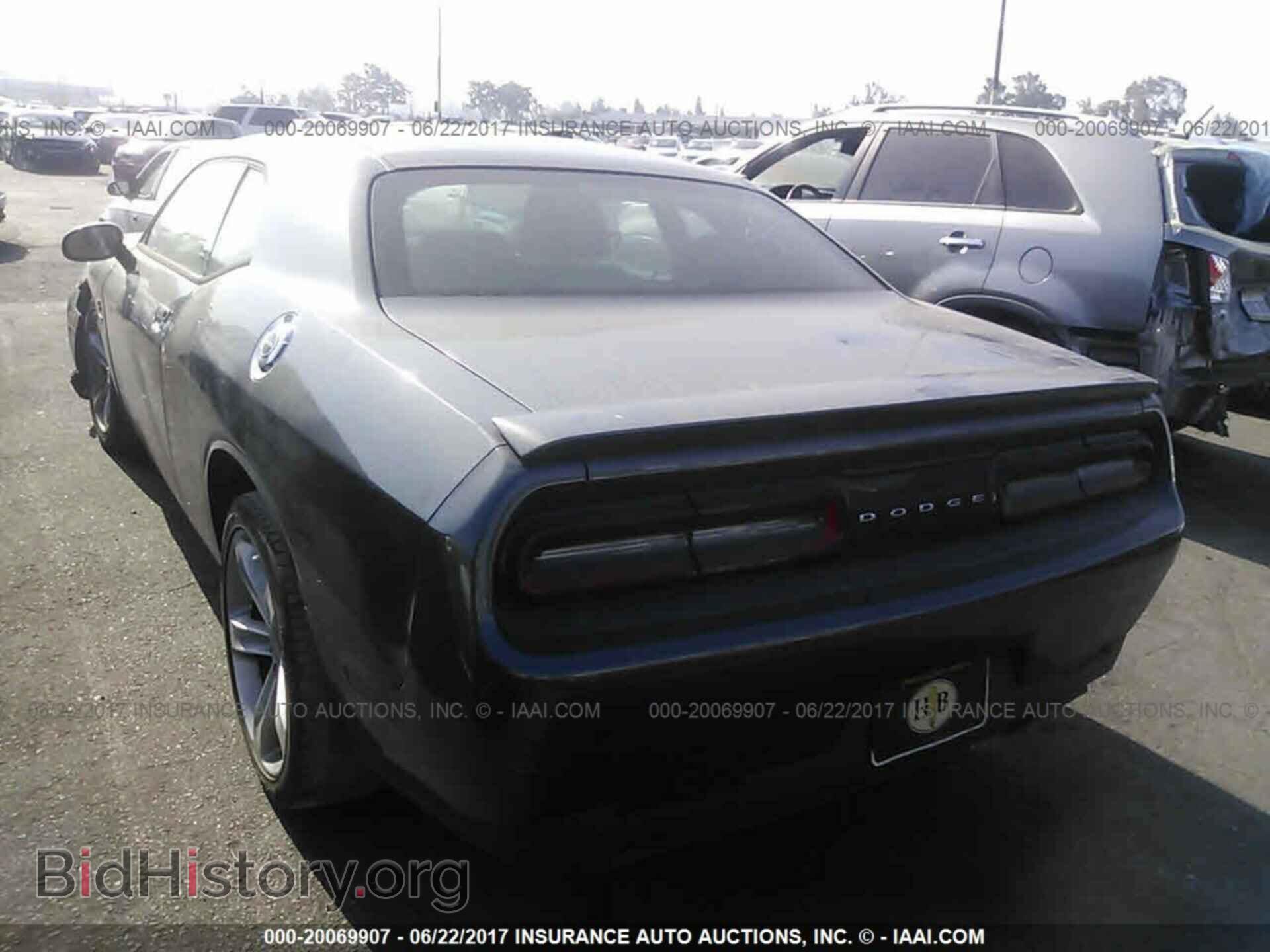 2016 Dodge Challenger - VIN: 2C3CDZBT8GH137937 - Photo 3