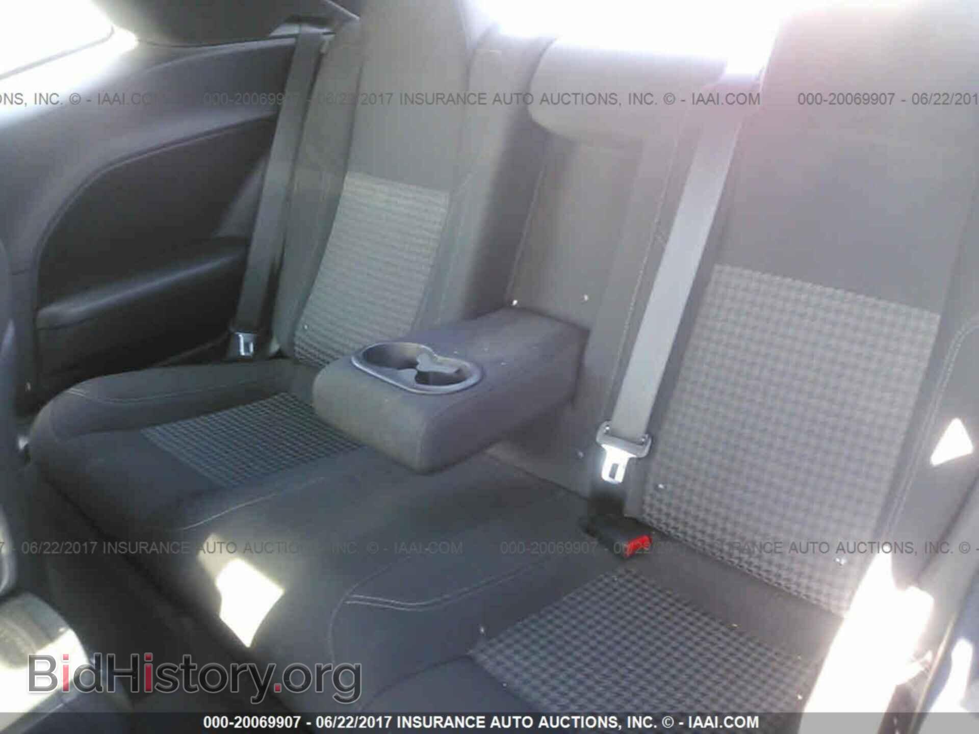 2016 Dodge Challenger - VIN: 2C3CDZBT8GH137937 - Photo 8