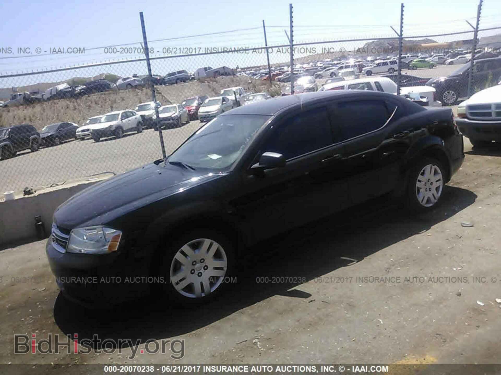 2013 Dodge Avenger - VIN: 1C3CDZAB1DN688111 - Фото 2