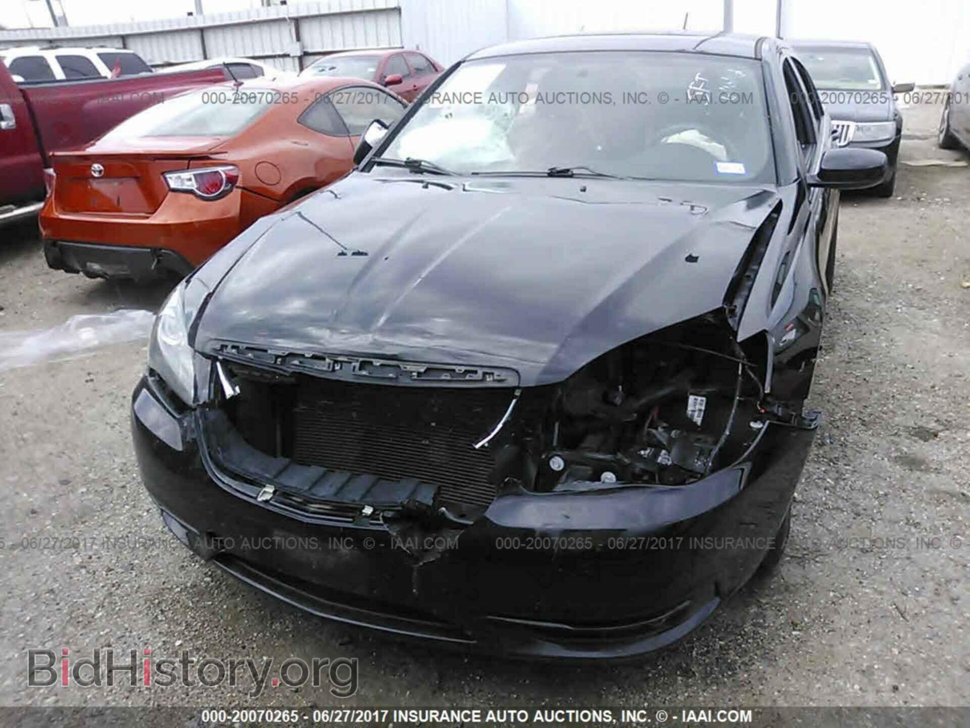 2013 Chrysler 200 - VIN: 1C3CCBCG8DN504687 - Photo 6