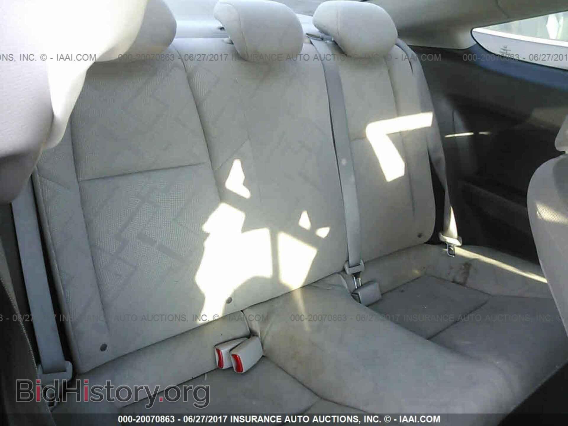 2012 Honda Civic - VIN: 2HGFG3B57CH507074 - Photo 8