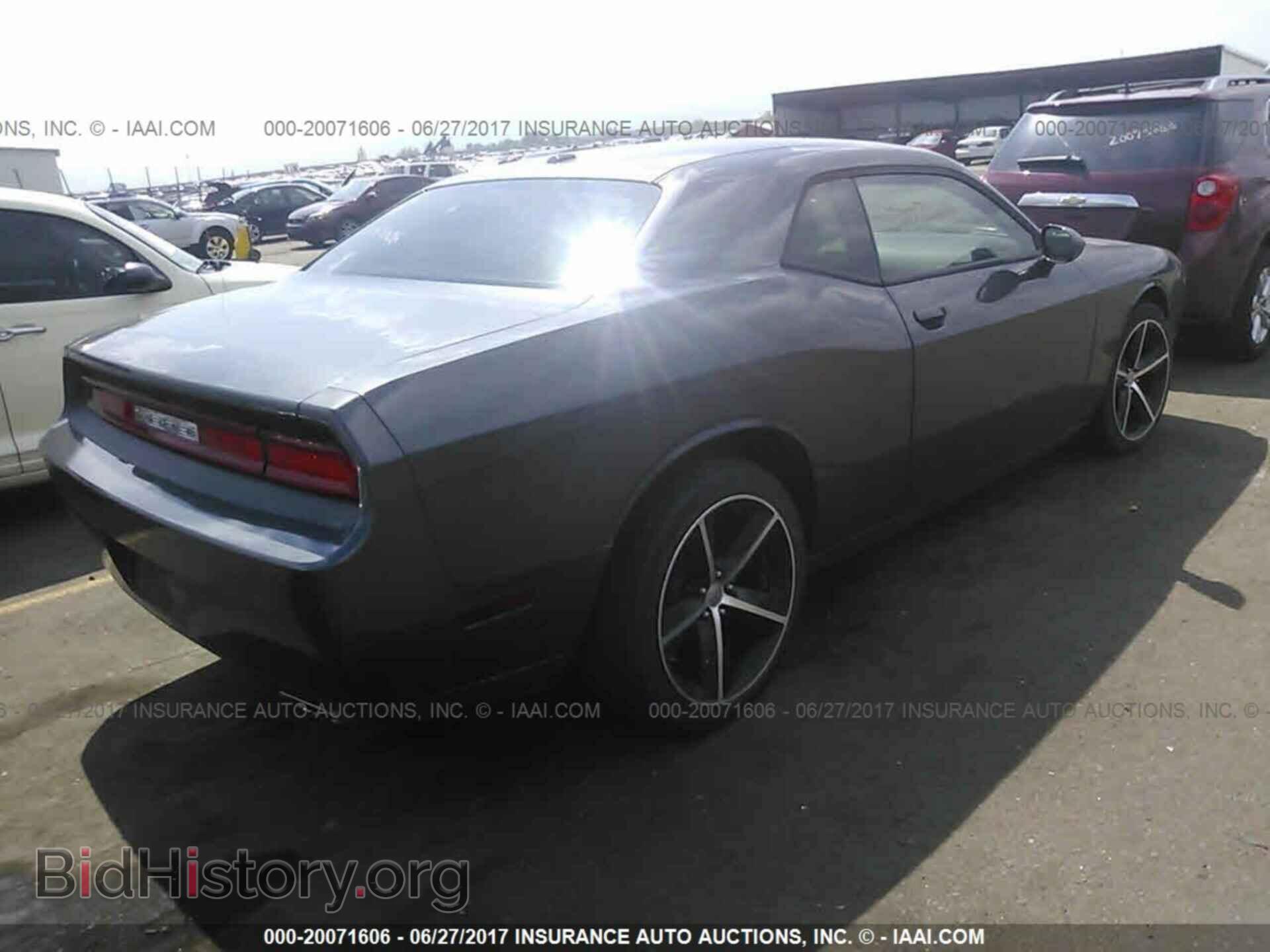 2013 Dodge Challenger - VIN: 2C3CDYAG2DH705013 - Photo 4