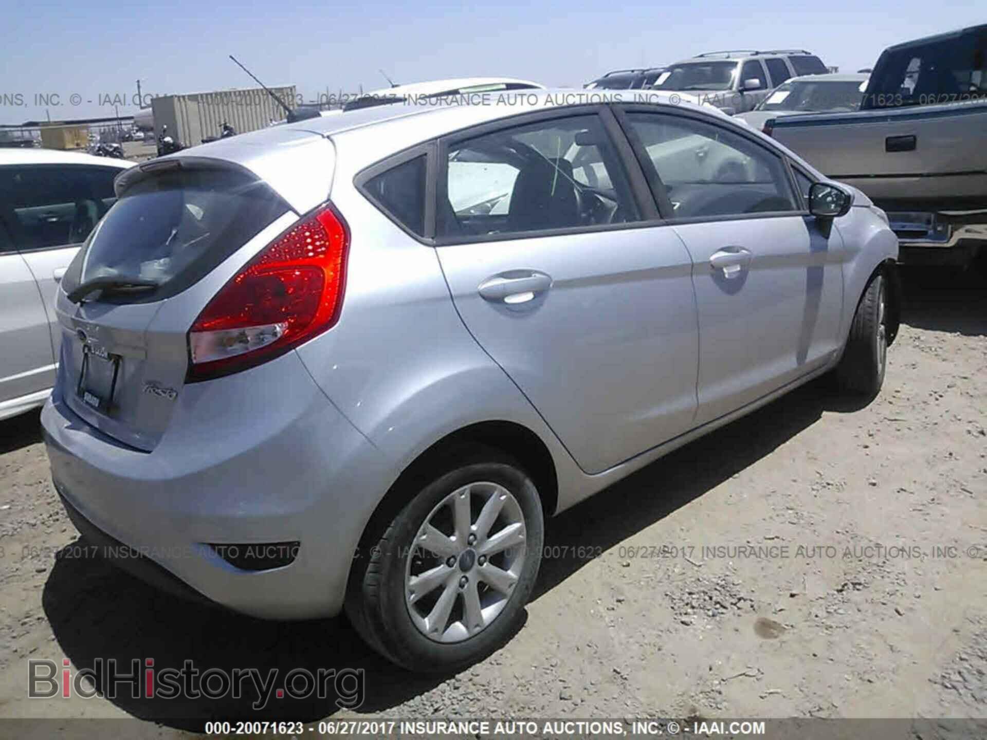 2012 Ford Fiesta - VIN: 3FADP4EJ4CM118632 - Фото 4