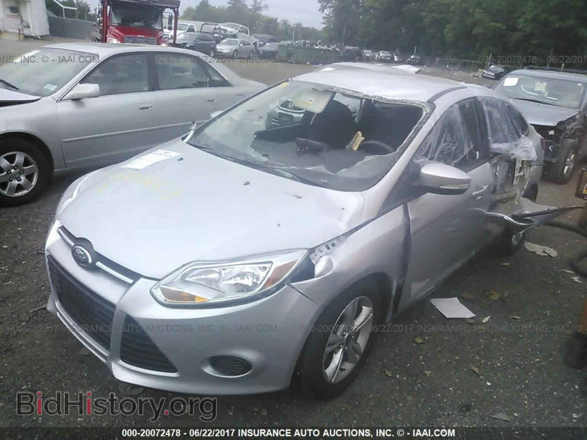 2014 Ford Focus - VIN: 1FADP3F2XEL215324 - Фото 2