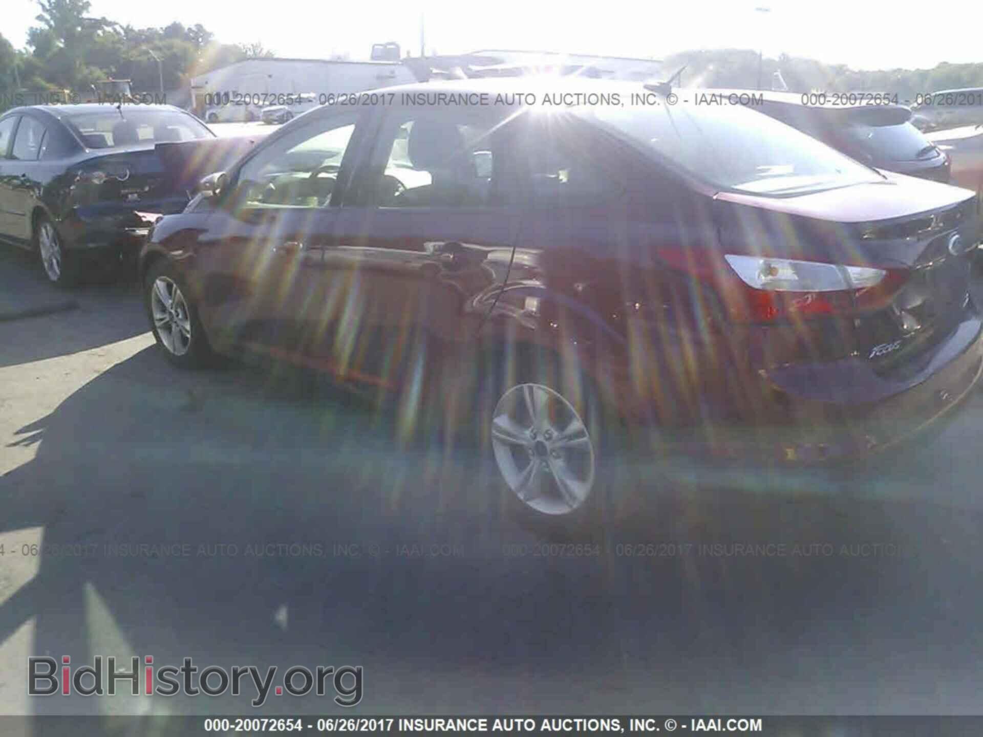 2014 Ford Focus - VIN: 1FADP3F22EL410821 - Photo 3