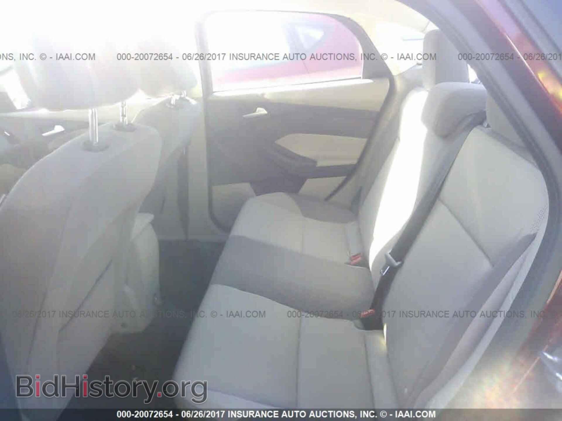 2014 Ford Focus - VIN: 1FADP3F22EL410821 - Photo 8