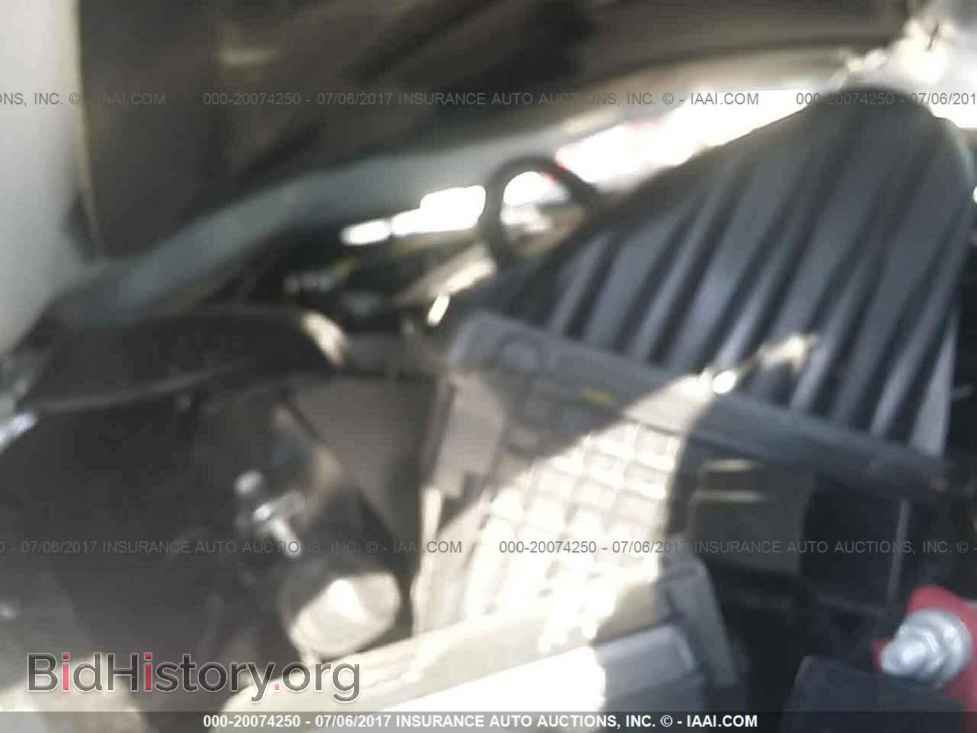 2013 Chrysler 200 - VIN: 1C3CCBBB2DN567774 - Фото 10