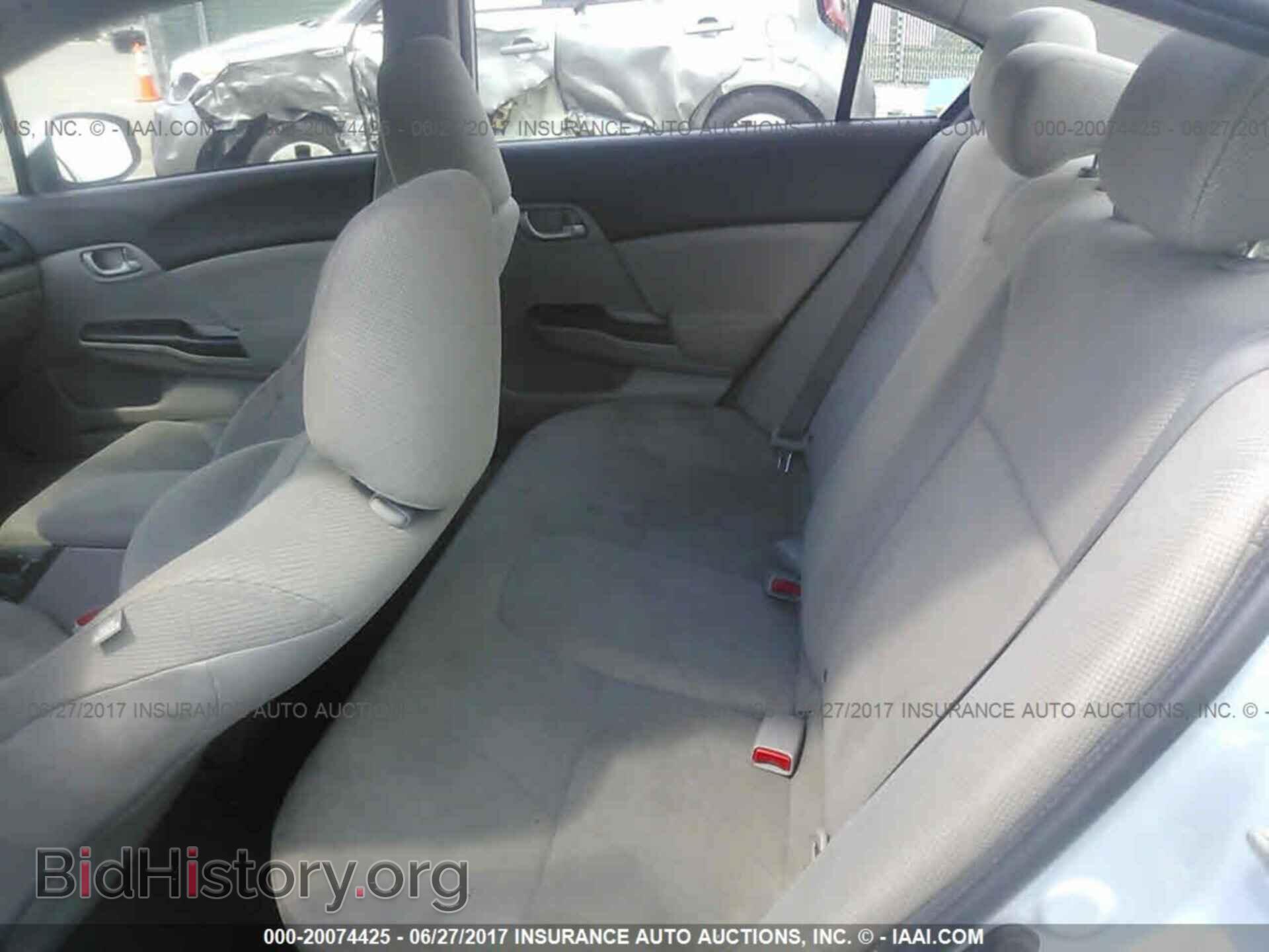 2012 Honda Civic - VIN: 2HGFB2F53CH593129 - Photo 8