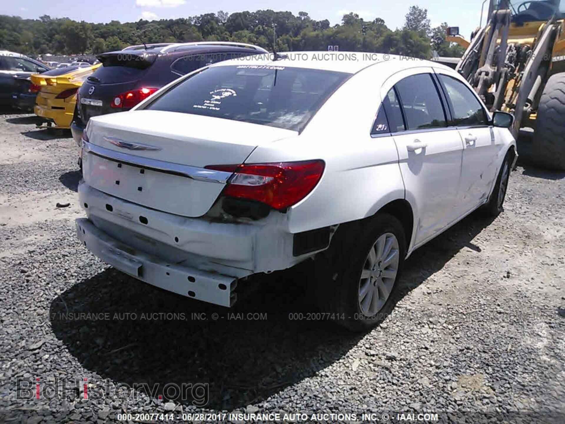 2013 Chrysler 200 - VIN: 1C3CCBBB4DN505308 - Photo 4