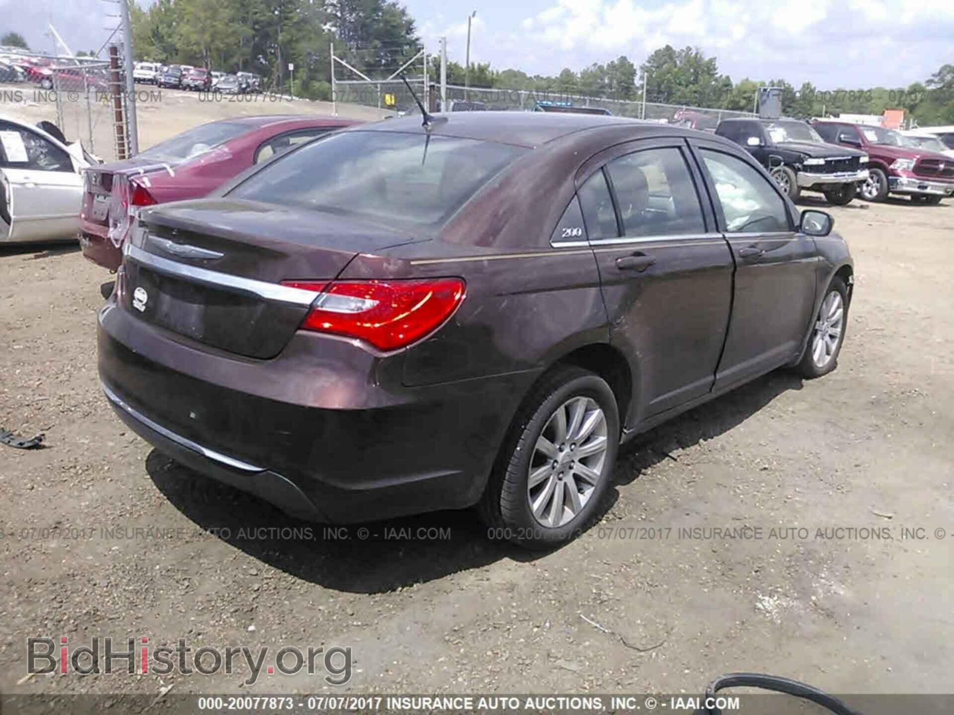 2013 Chrysler 200 - VIN: 1C3CCBBB8DN558268 - Photo 4