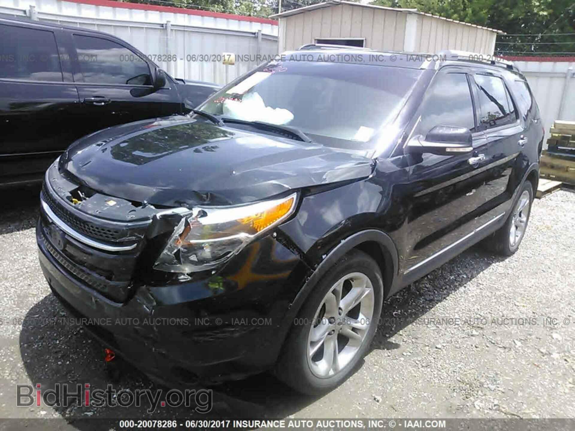 2014 Ford Explorer - VIN: 1FM5K7F88EGB95782 - Фото 2