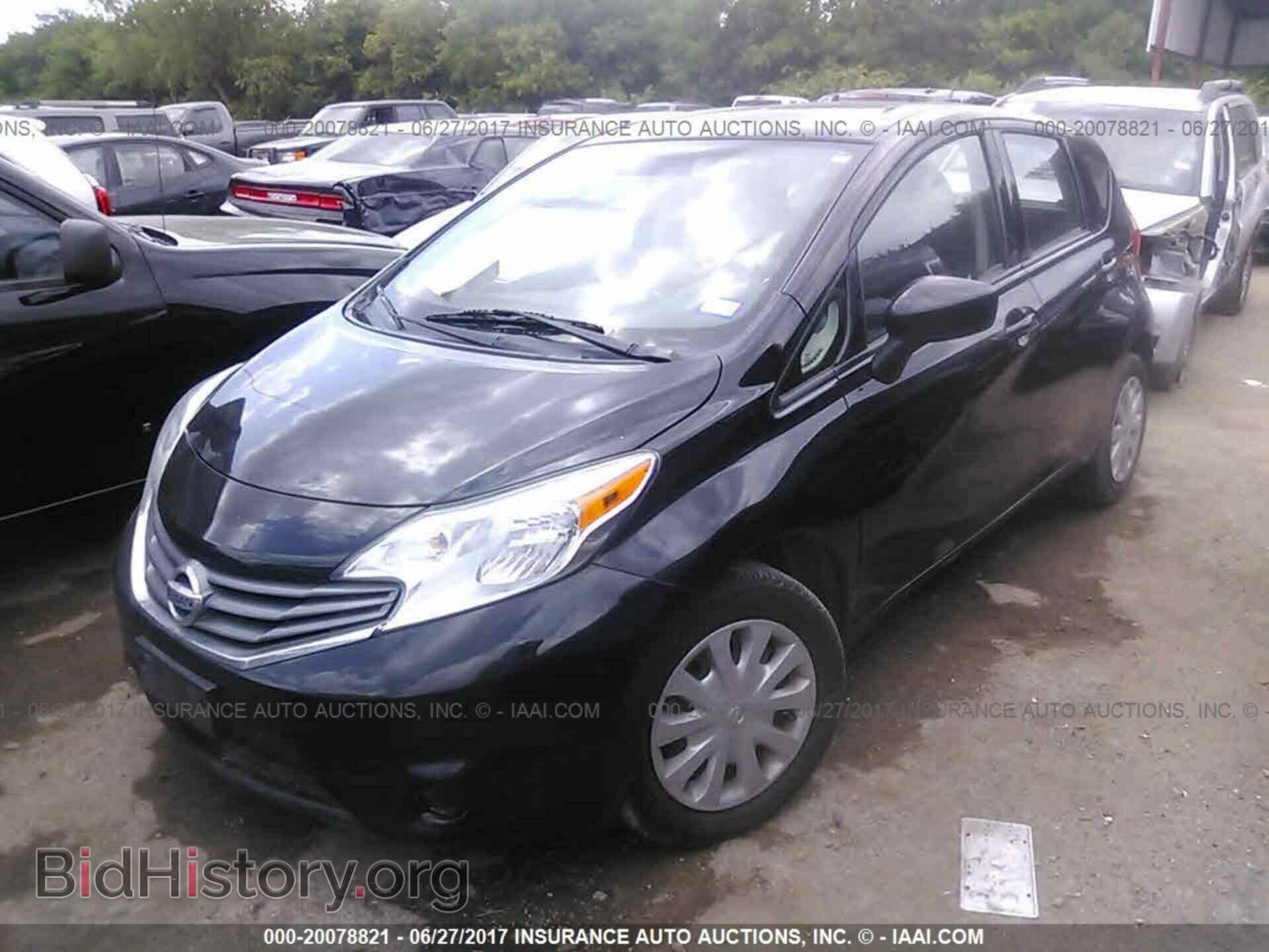 2015 Nissan Versa note - VIN: 3N1CE2CP0FL399655 - Фото 2