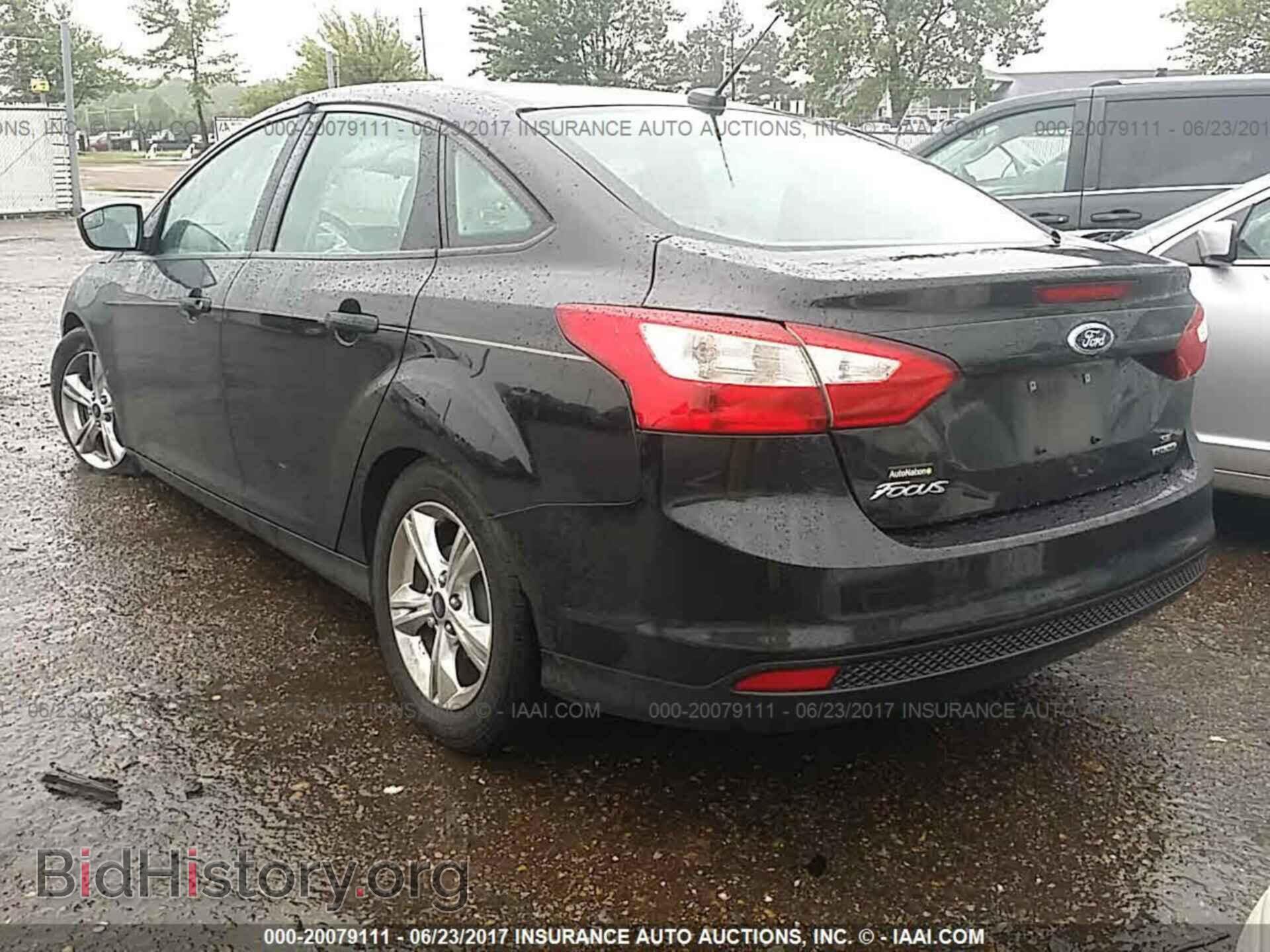 2014 Ford Focus - VIN: 1FADP3F2XEL103591 - Photo 3