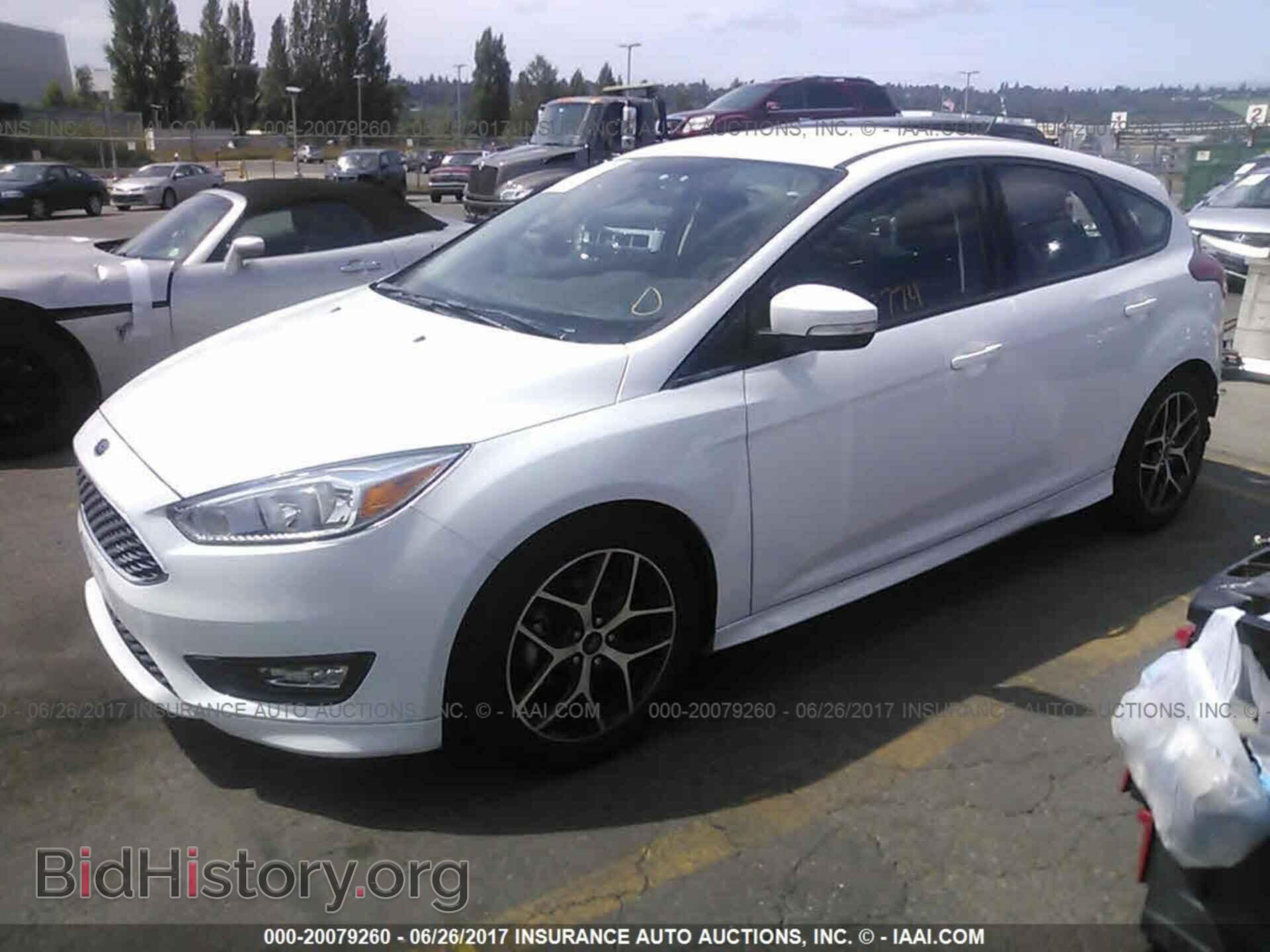 2016 Ford Focus - VIN: 1FADP3K28GL392219 - Фото 2