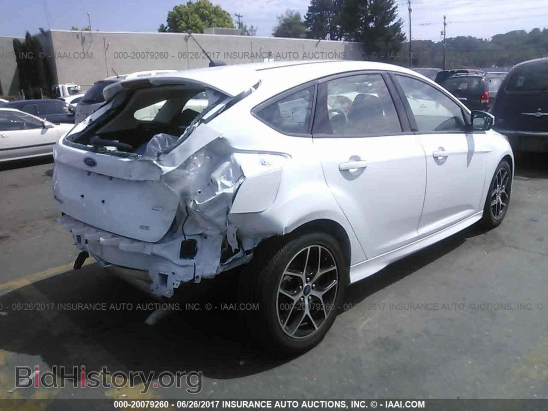 2016 Ford Focus - VIN: 1FADP3K28GL392219 - Фото 4