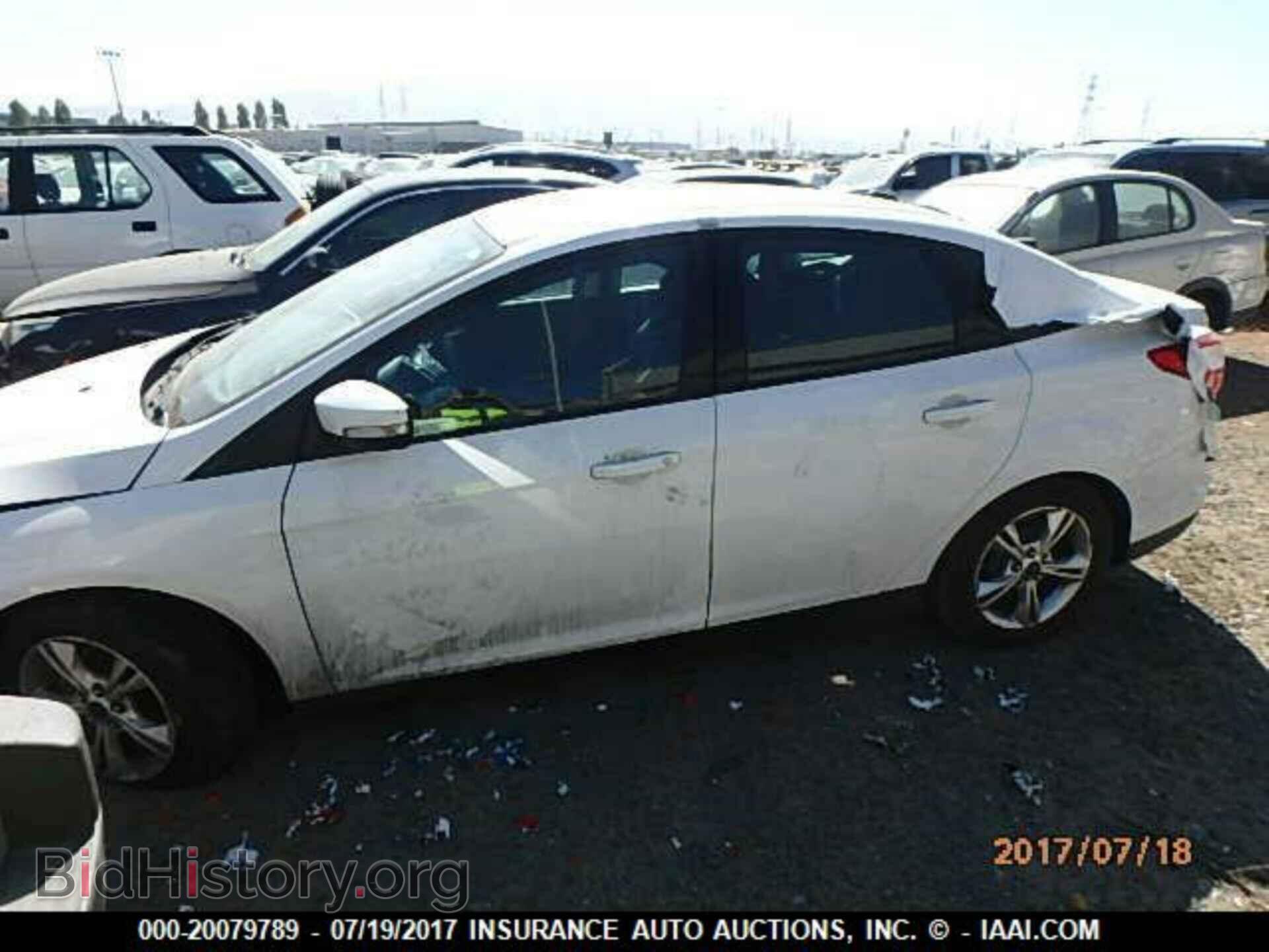 2014 Ford Focus - VIN: 1FADP3F20EL414169 - Photo 3