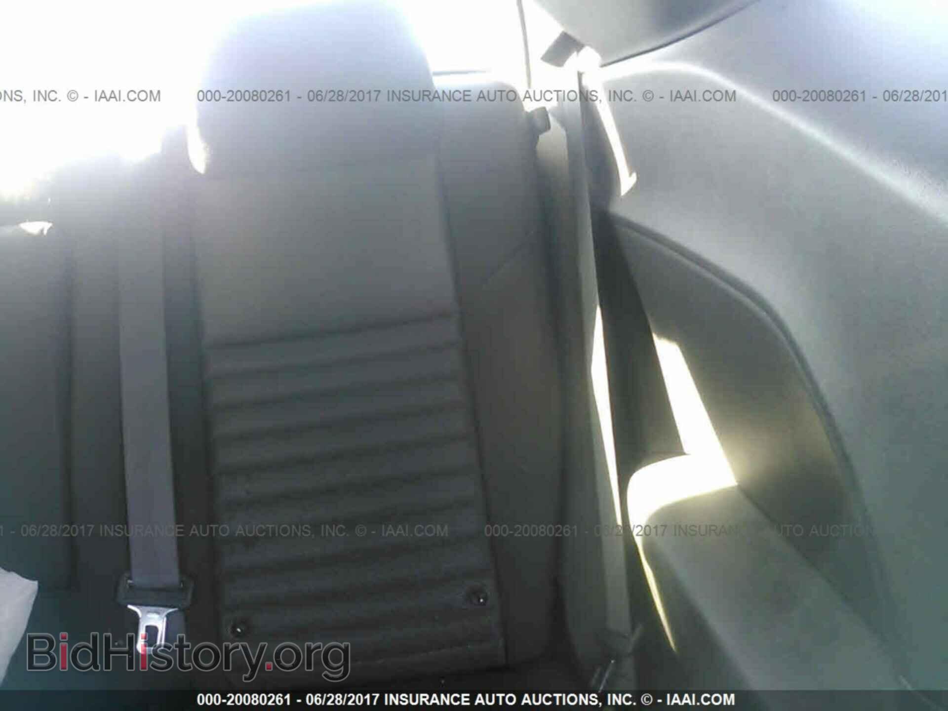 2012 Dodge Challenger - VIN: 2C3CDYAG4CH268940 - Photo 8