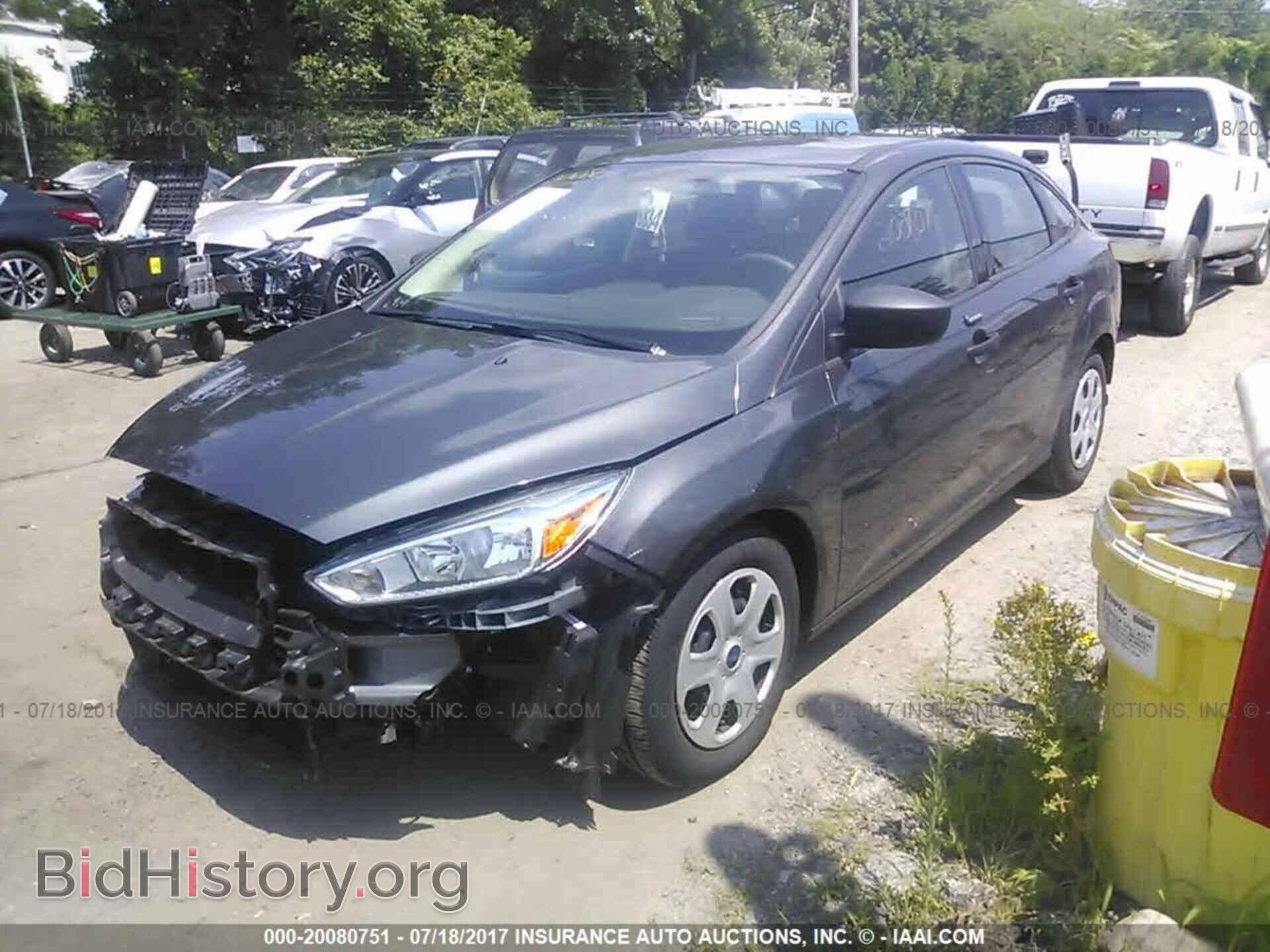 2016 Ford Focus - VIN: 1FADP3E28GL331013 - Фото 2