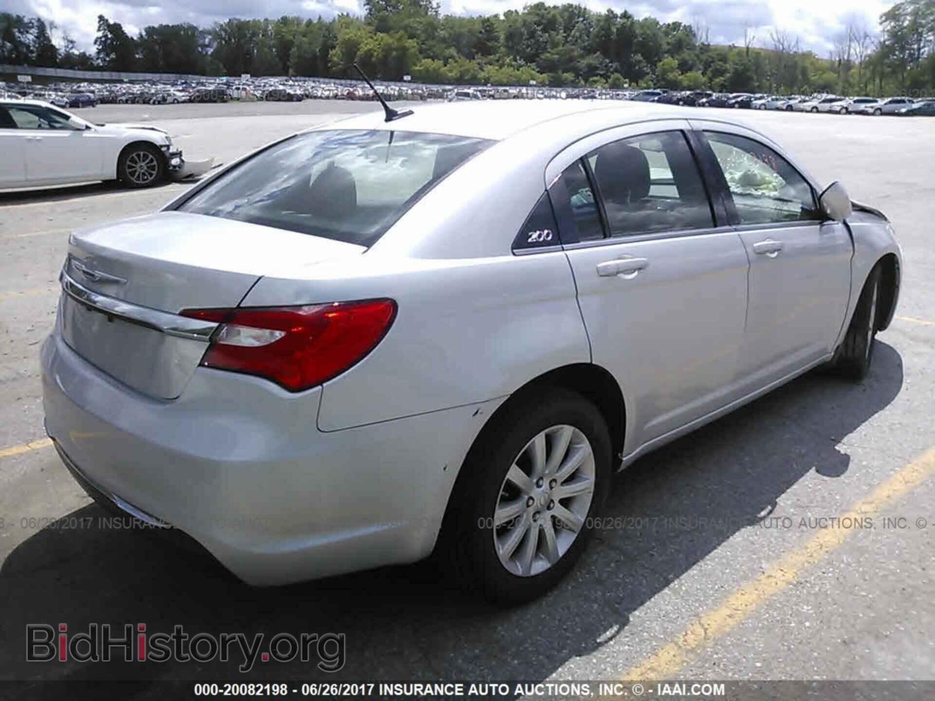 2011 Chrysler 200 - VIN: 1C3BC1FB0BN625846 - Фото 4