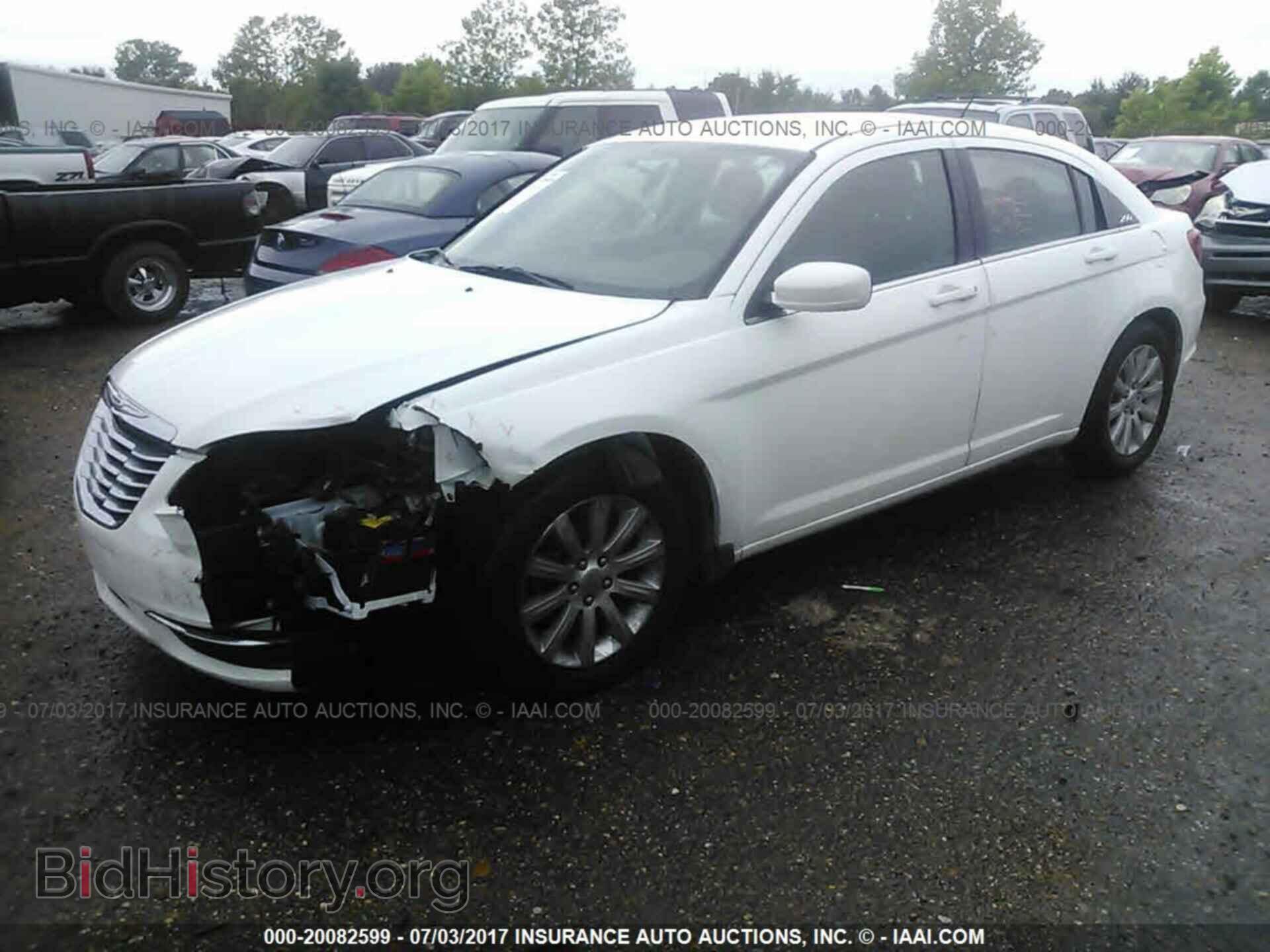 2012 Chrysler 200 - VIN: 1C3CCBBB7CN105628 - Фото 2