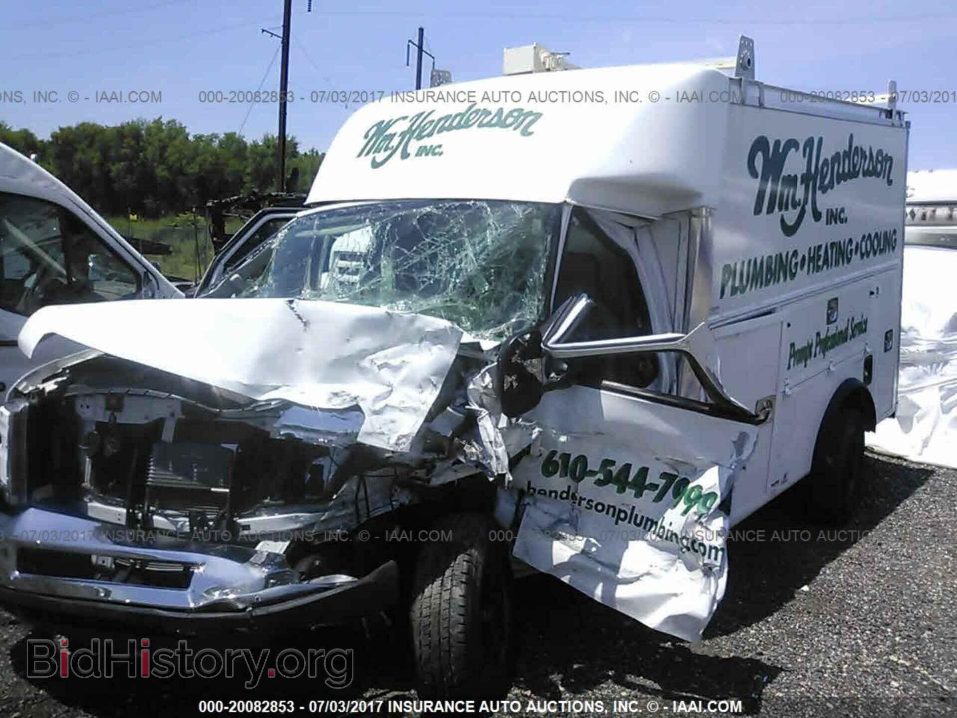 2015 Ford Econoline - VIN: 1FDWE3FL6FDA34407 - Фото 2