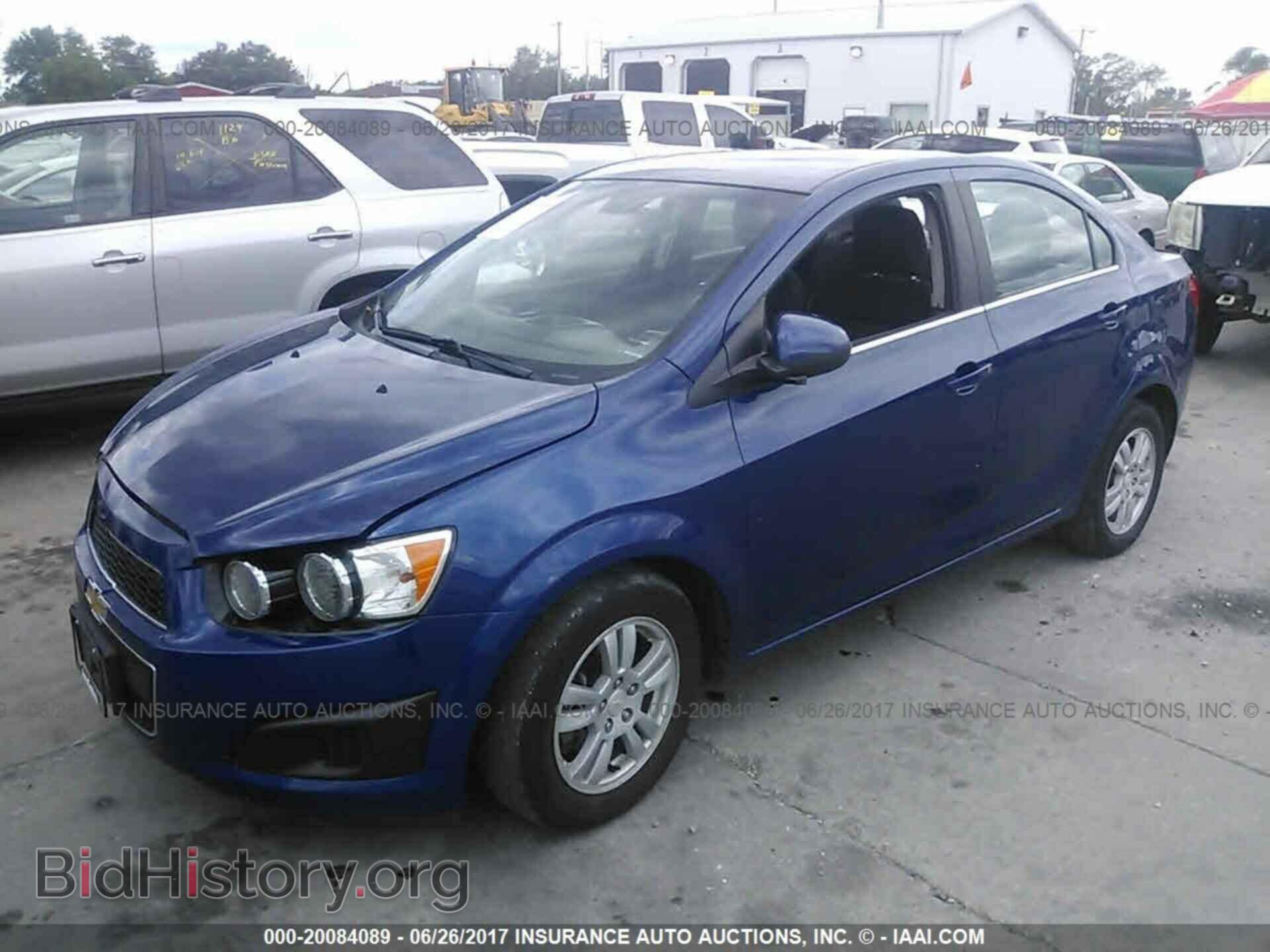 2014 Chevrolet Sonic - VIN: 1G1JC5SH4E4213313 - Photo 2